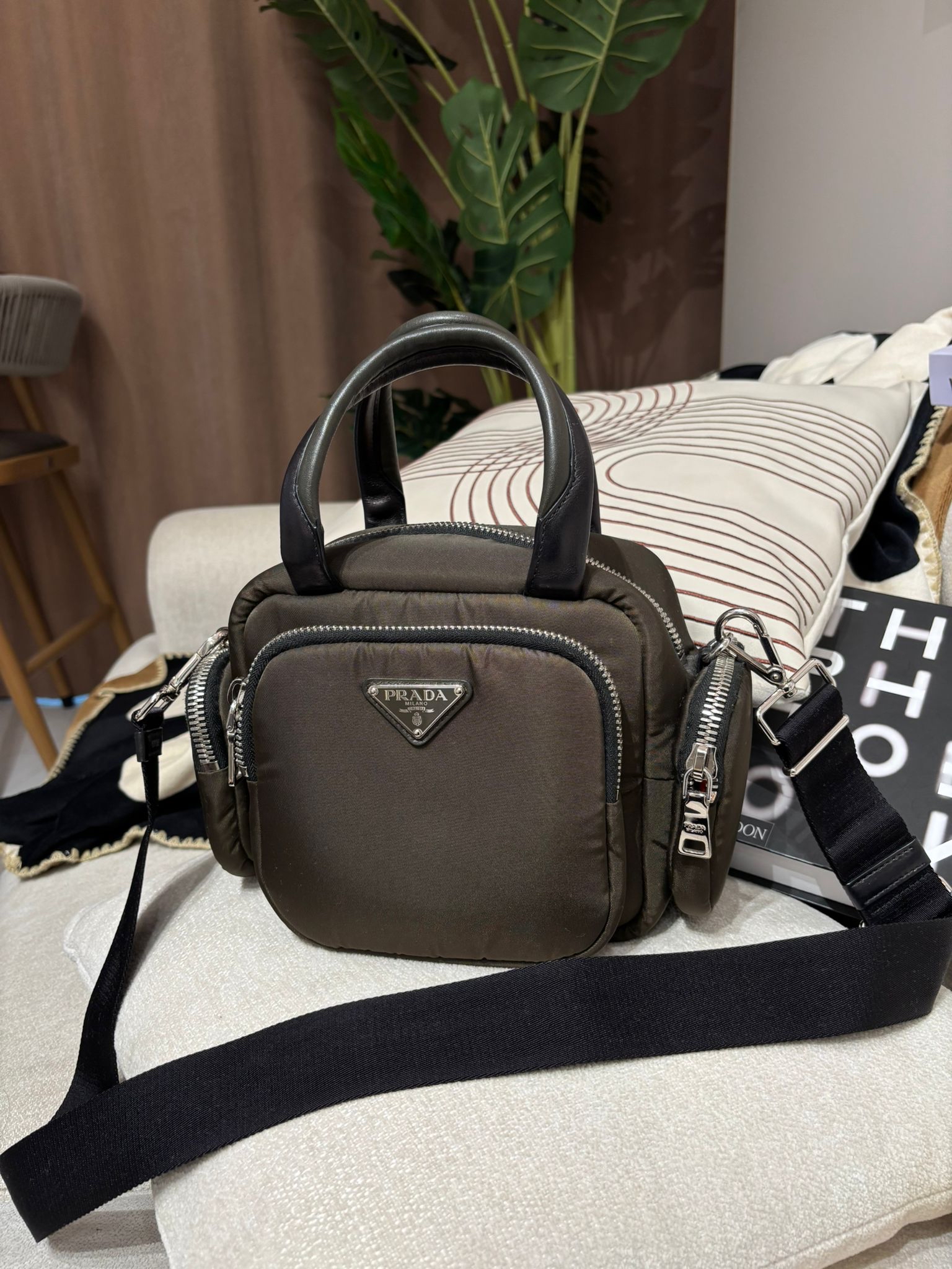 Prada Tessuto Cargo Bag nylon 100%Authentic, 95%new ✅dust bag