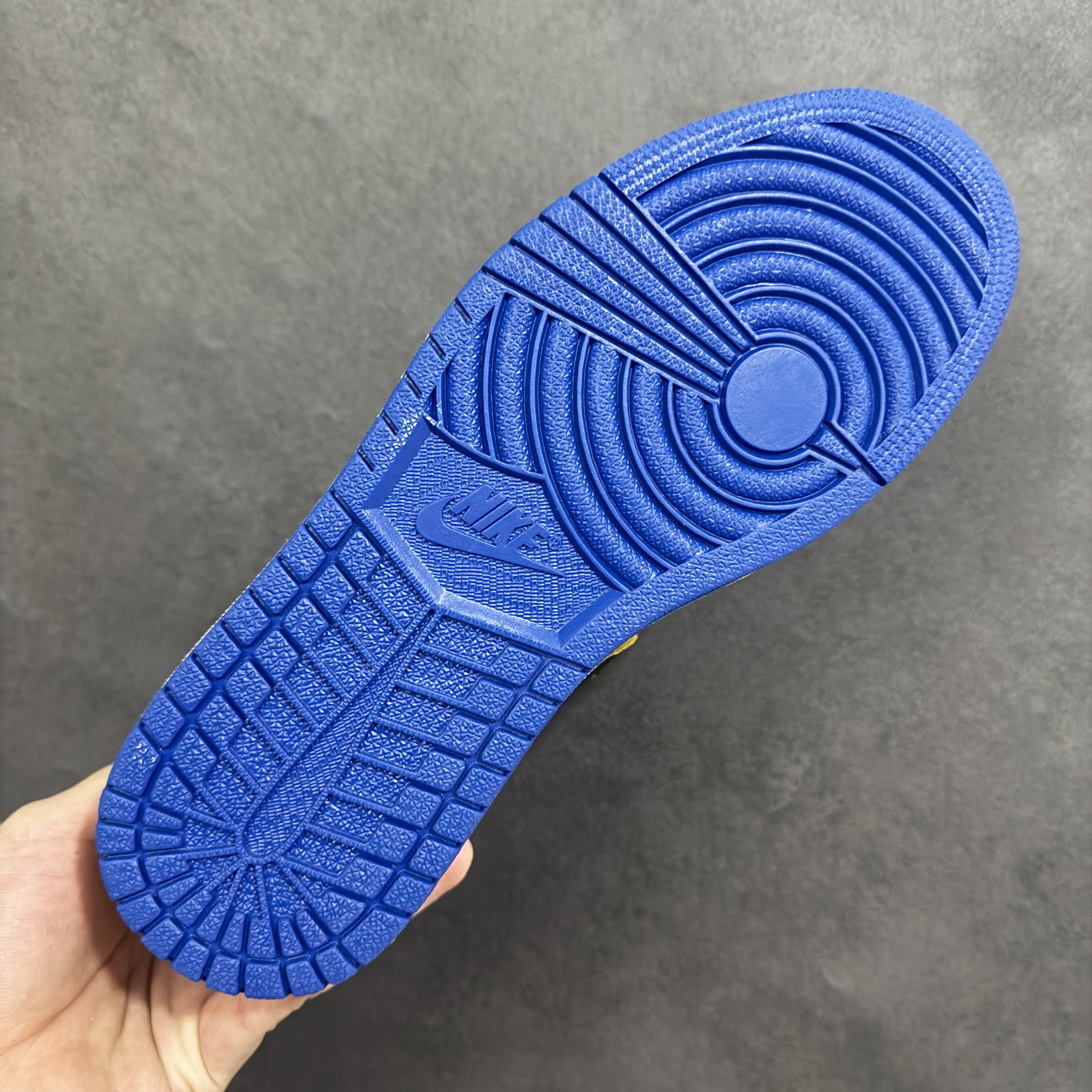 Fragment Design x Union LA x Air Jordan 1 High OG IO7847-002