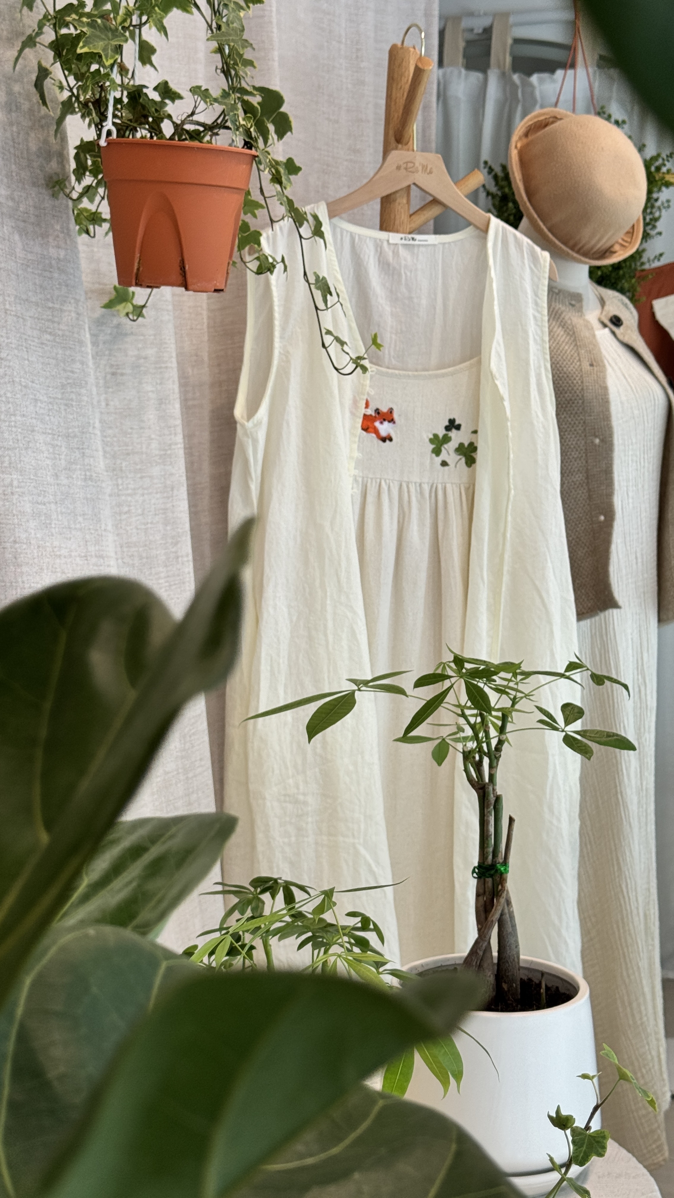 【Re’Me Embroidery】 森系小狐狸刺绣棉麻连身裙