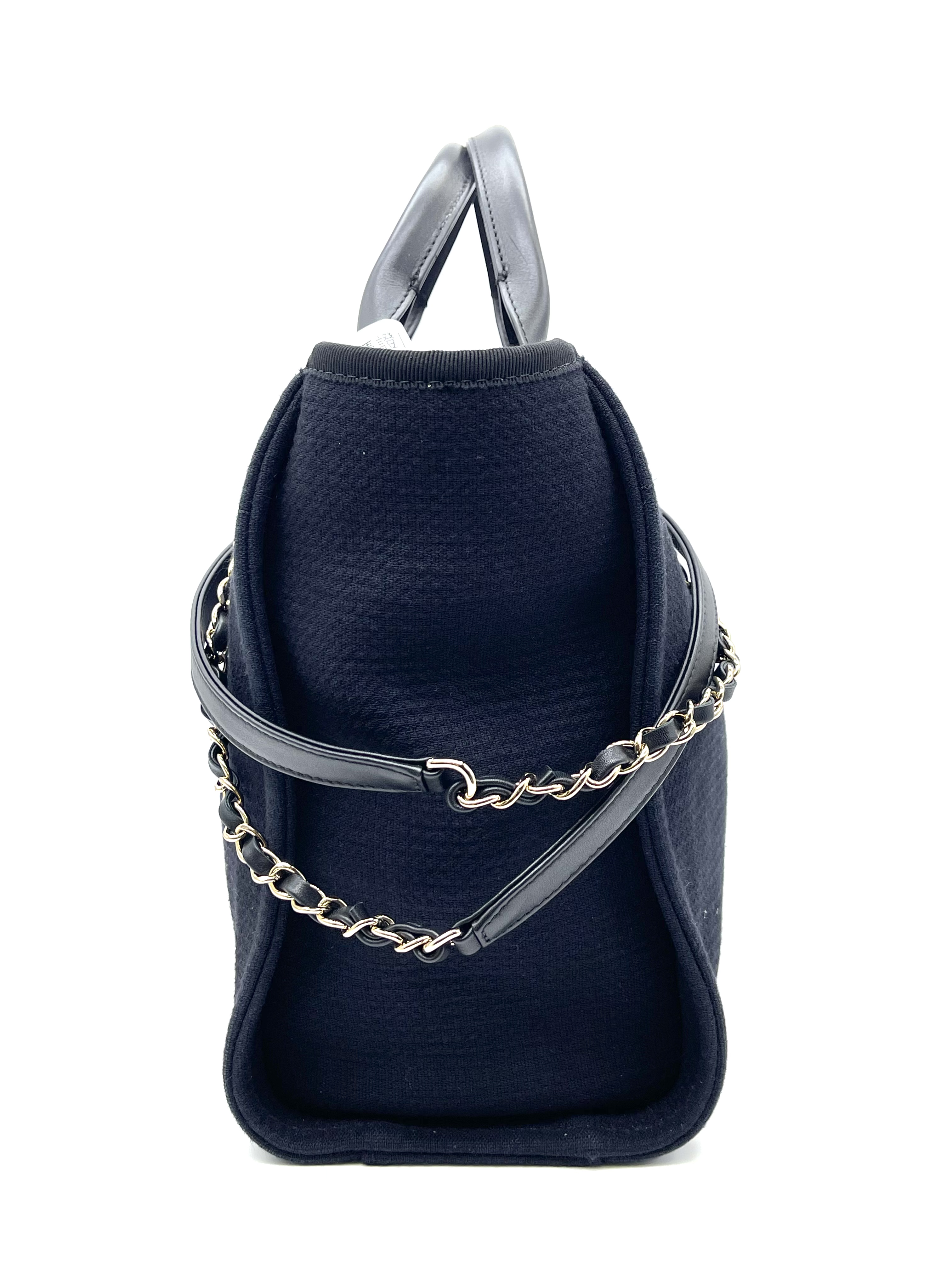 Pre-owned Chanel shopping bag / Product Code: 26040303