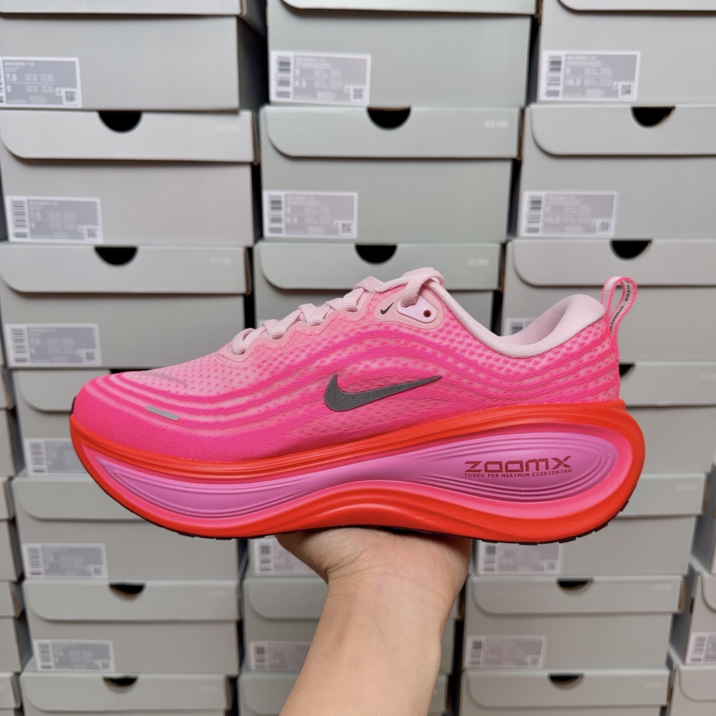 Nike Vomero Plus HV8154-604