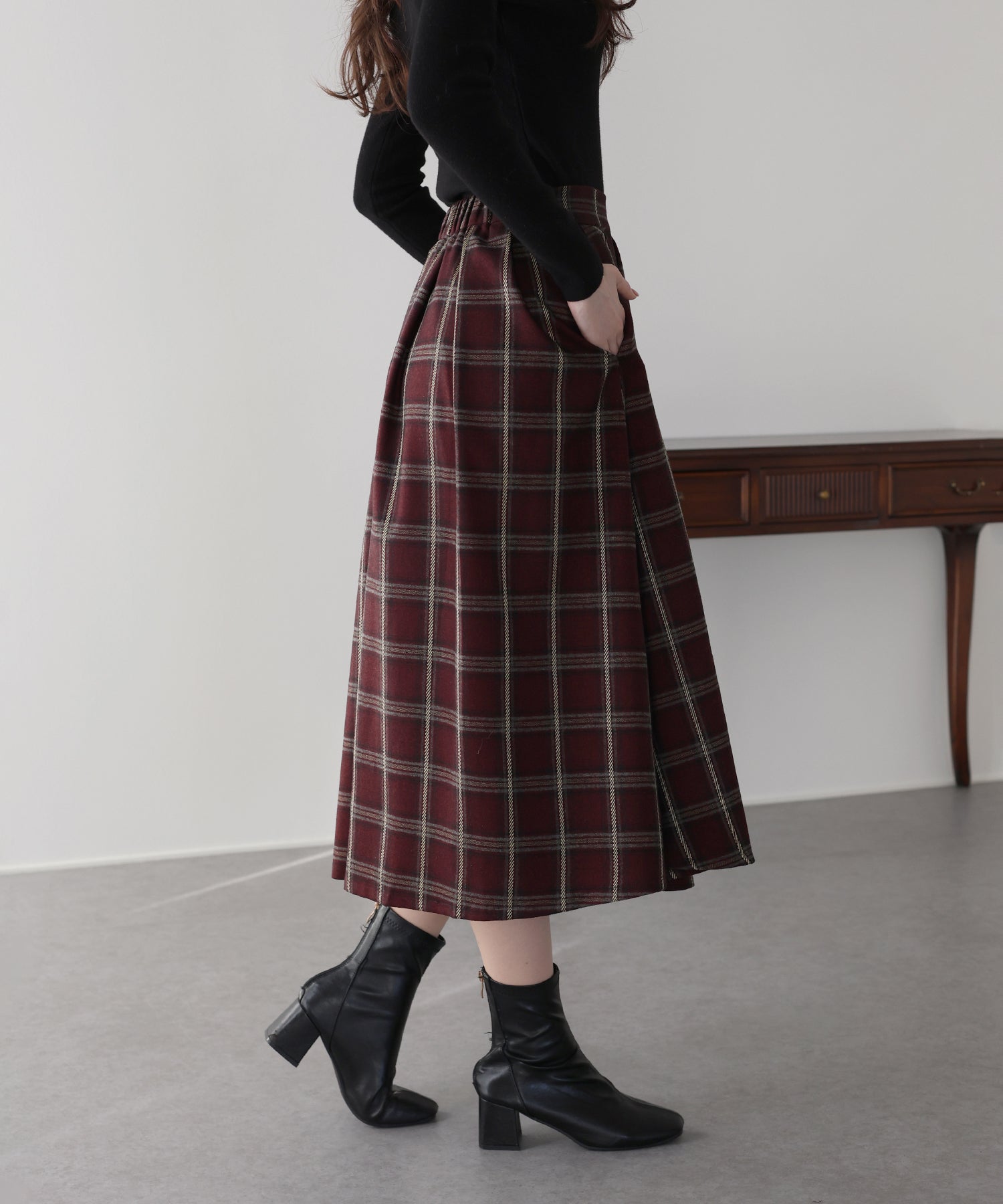 <限量現貨> <JP>復古格紋褶皺中長裙* wine