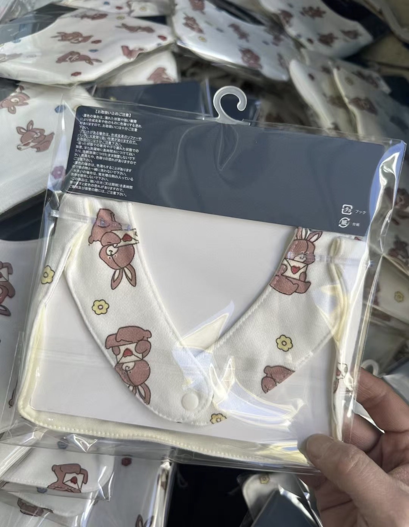 ▫️返貨中▫️Cottoli兔兔口水肩