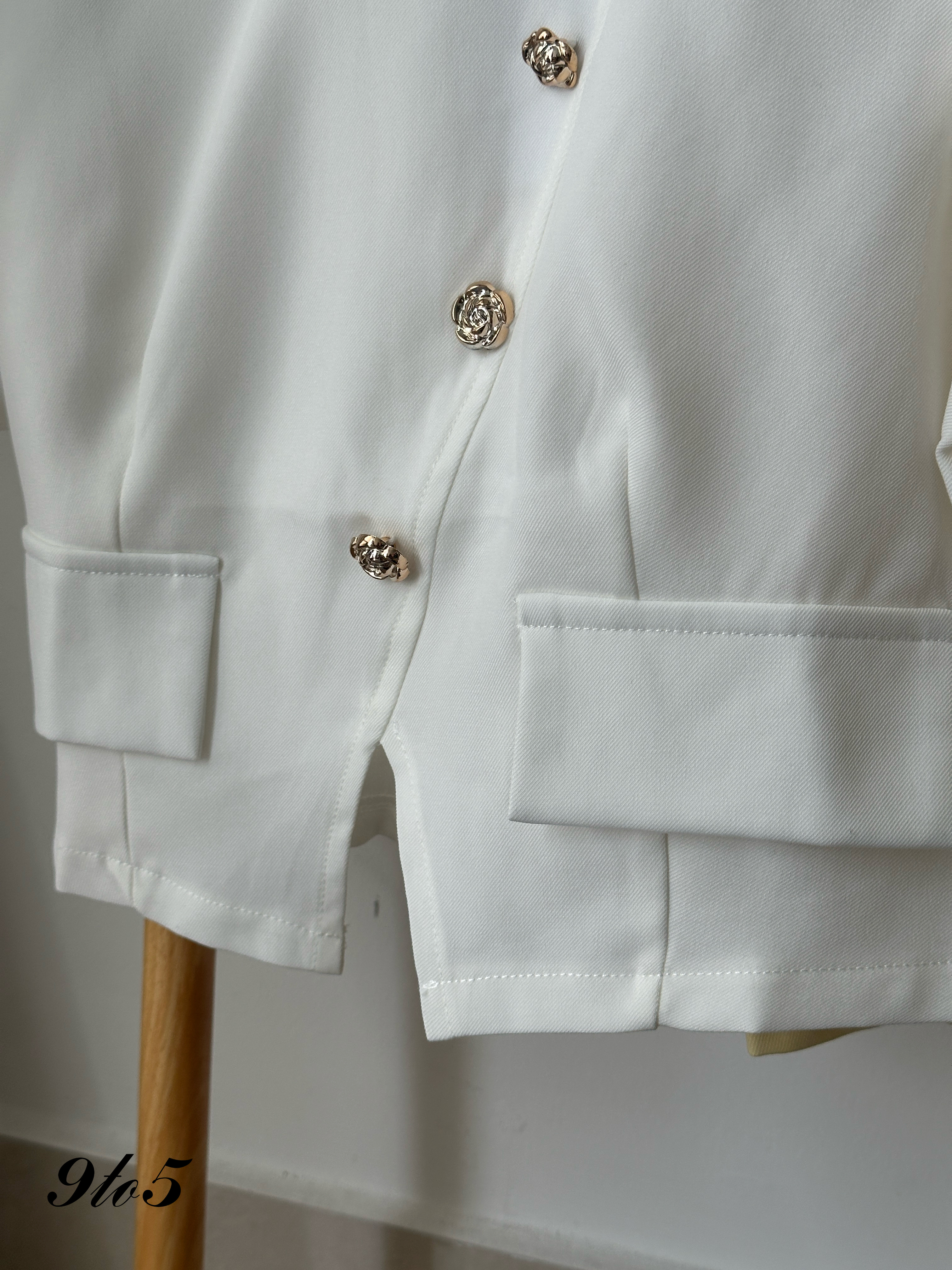 T4043 Puff Sleeve Crop Top - 4 Colors 