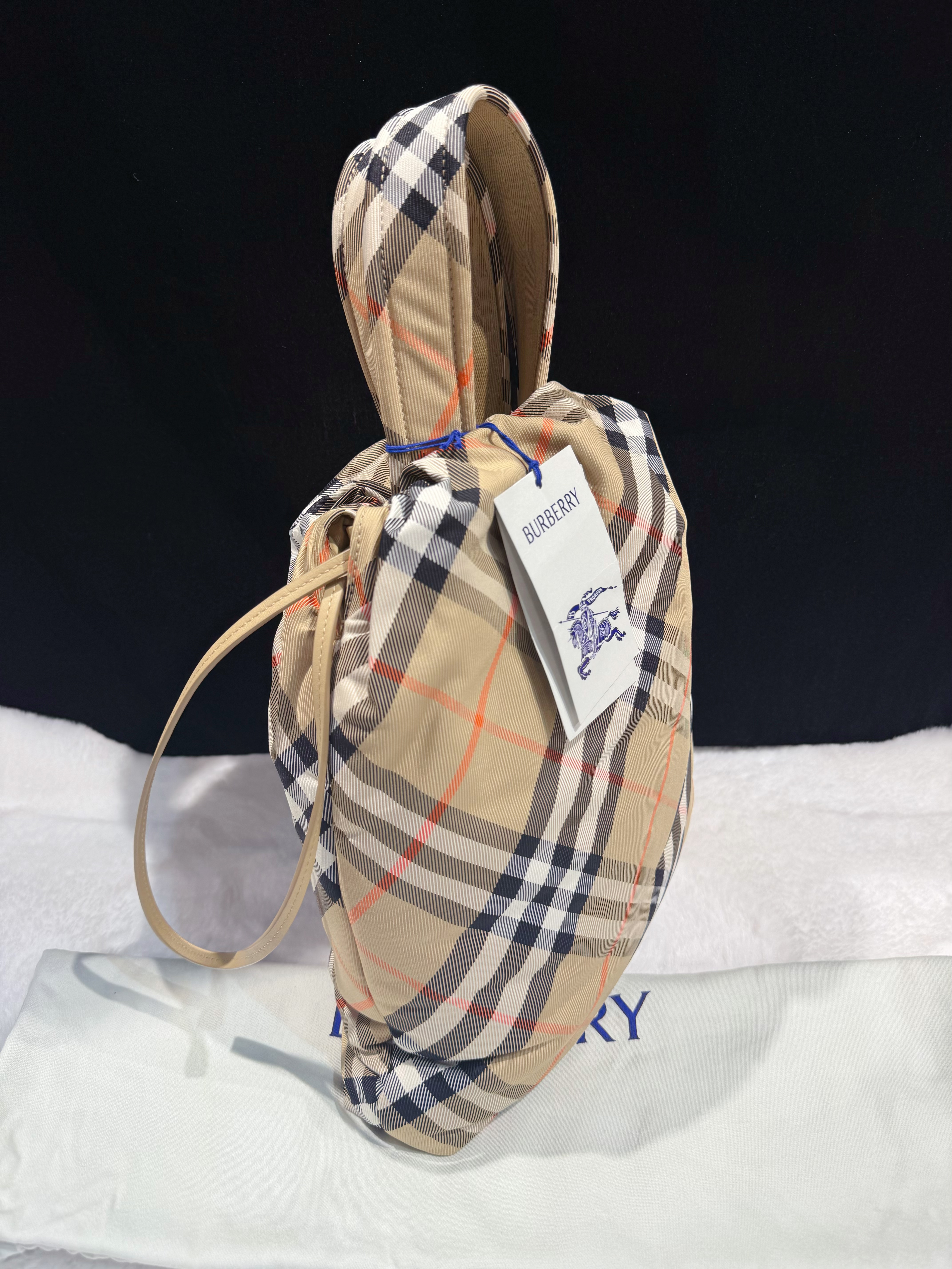 Burberry Drawstring check tote sand