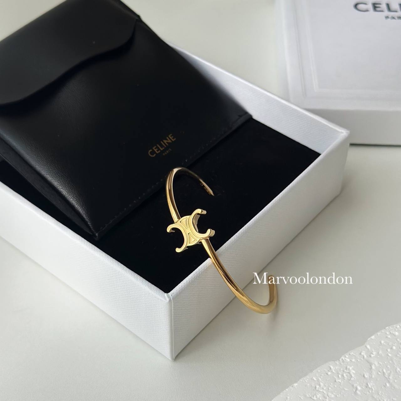 補貨‼️  限時優惠😍訂貨📮Celine Triomphe 不對稱 手鈪  Size C1(14.5cm) C2(15.5cm) C3(16.5cm)