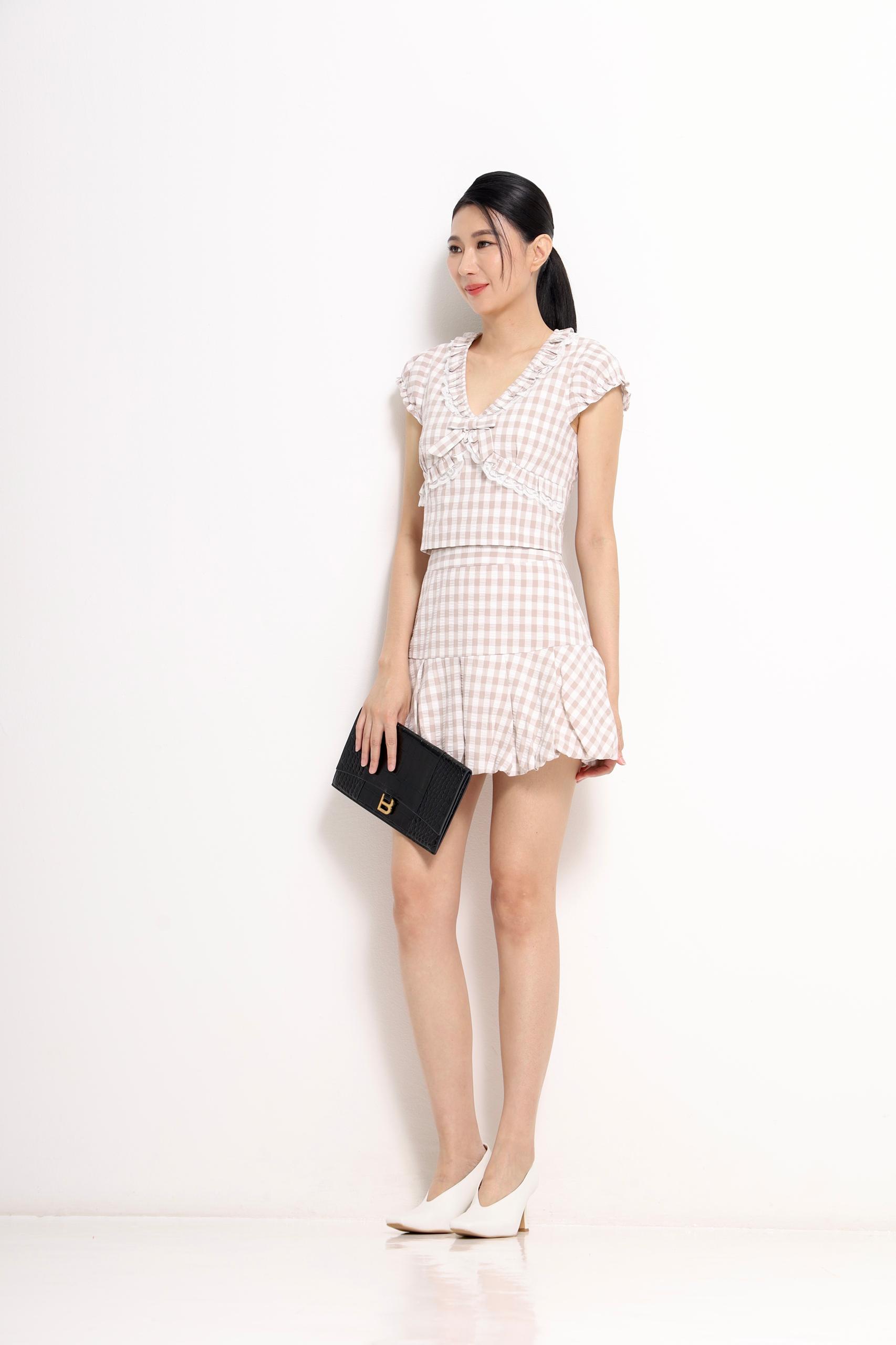 CB2771 Ruffle Bow V-Neck Crop Top
