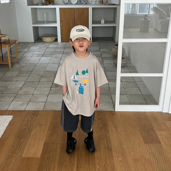 🇰🇷middle name tee