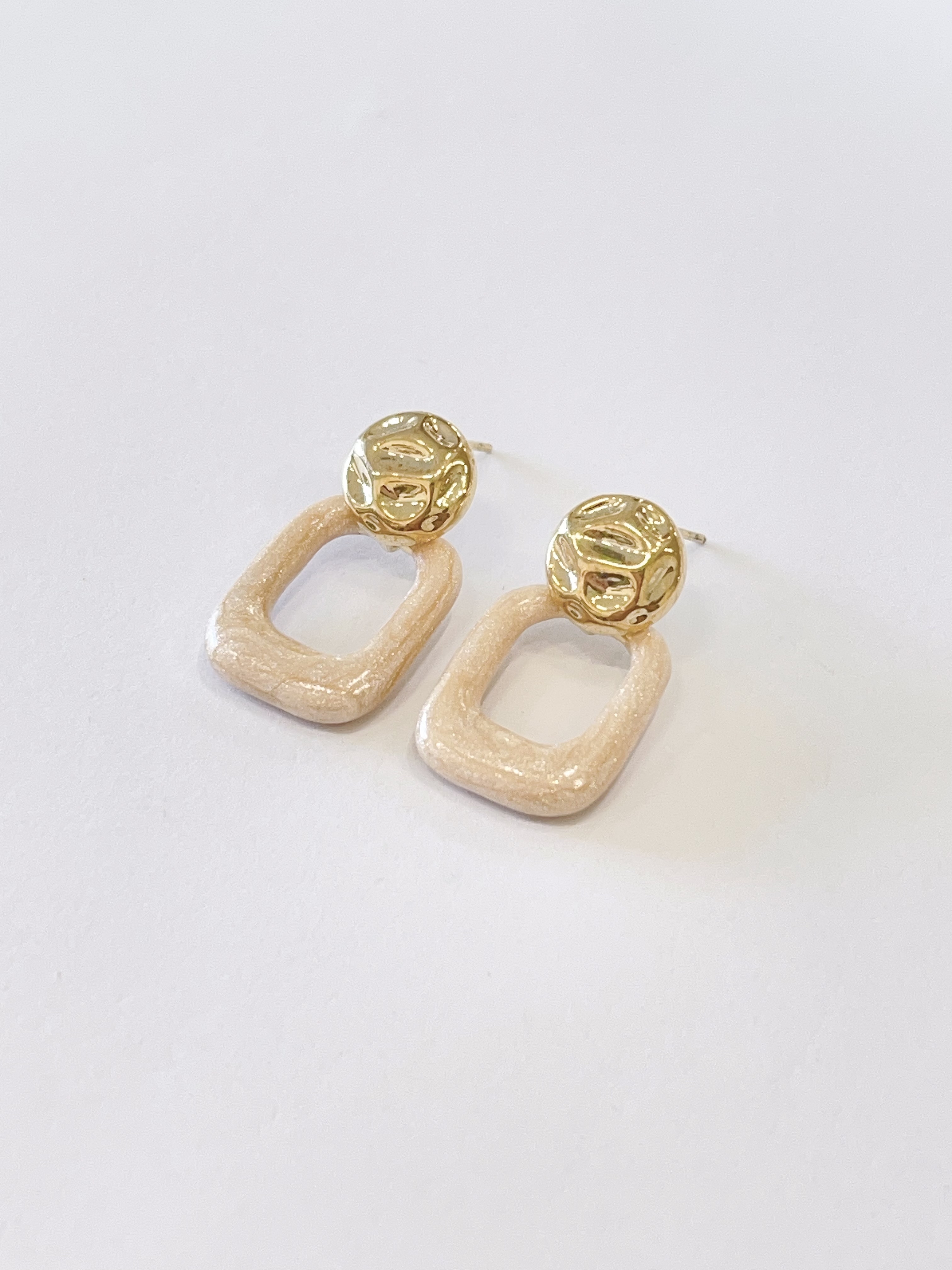 古里雅金色纹理通勤耳环