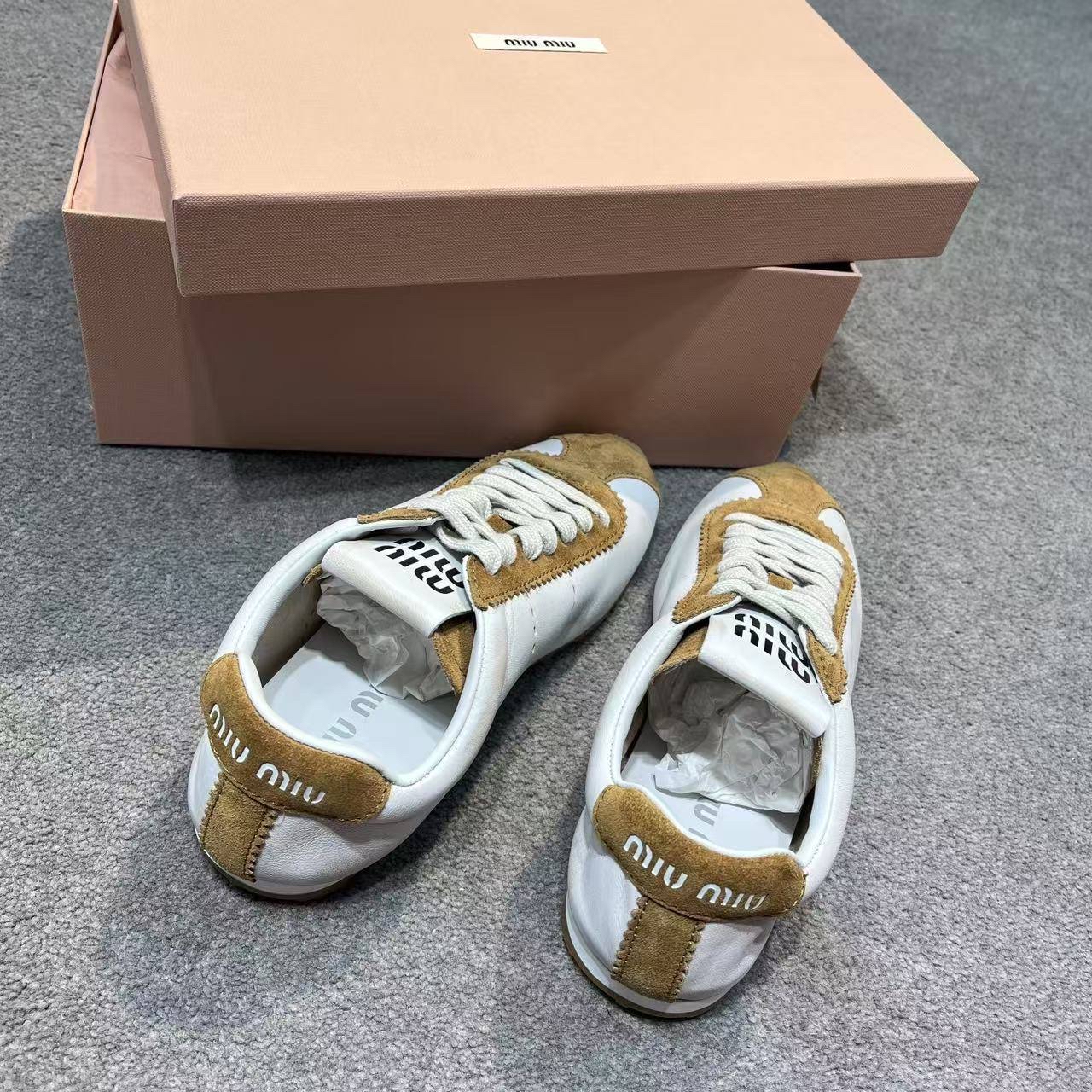7月1-3日限時優惠💖現貨🍒MIUMIU PLUME 造舊sneaker  Size 35-38/39
