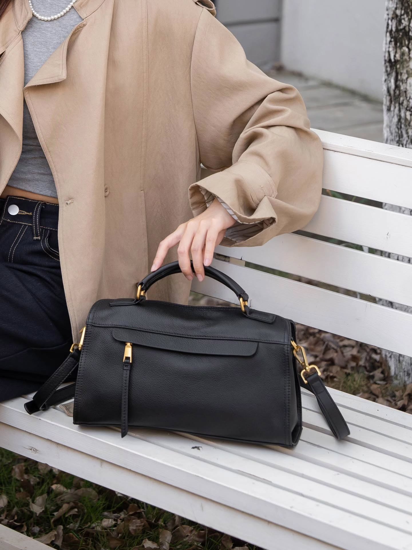 1105# 新款机车枕头包🇨🇳