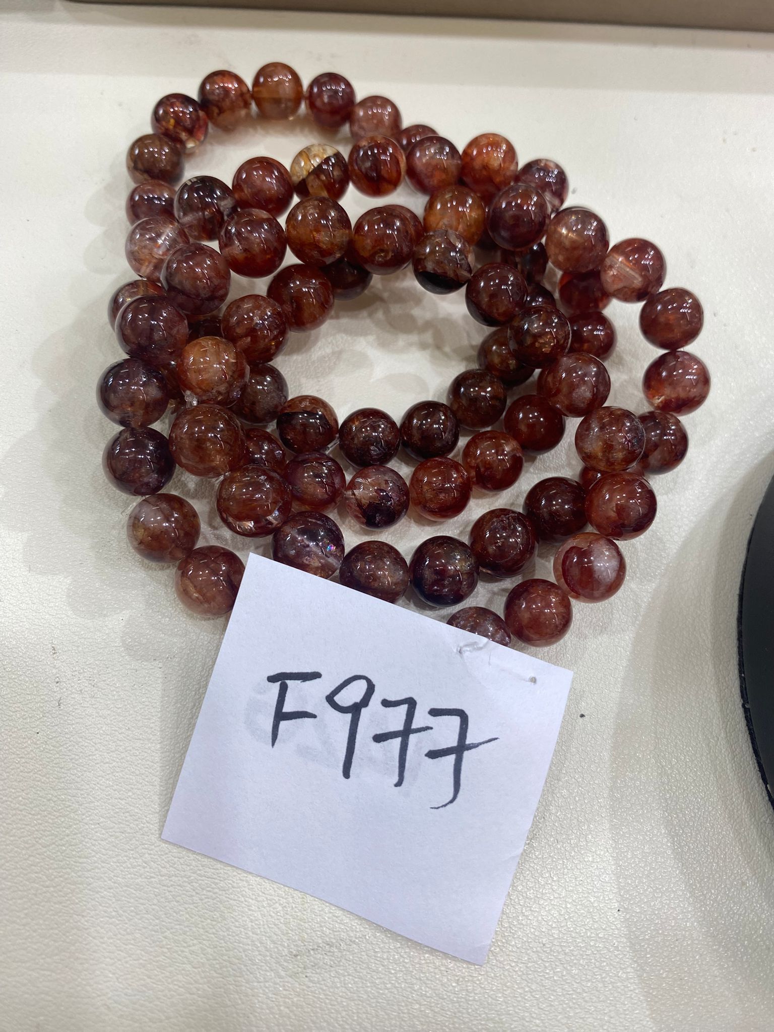 F977 清透牛血紅膠花手串 9mm 