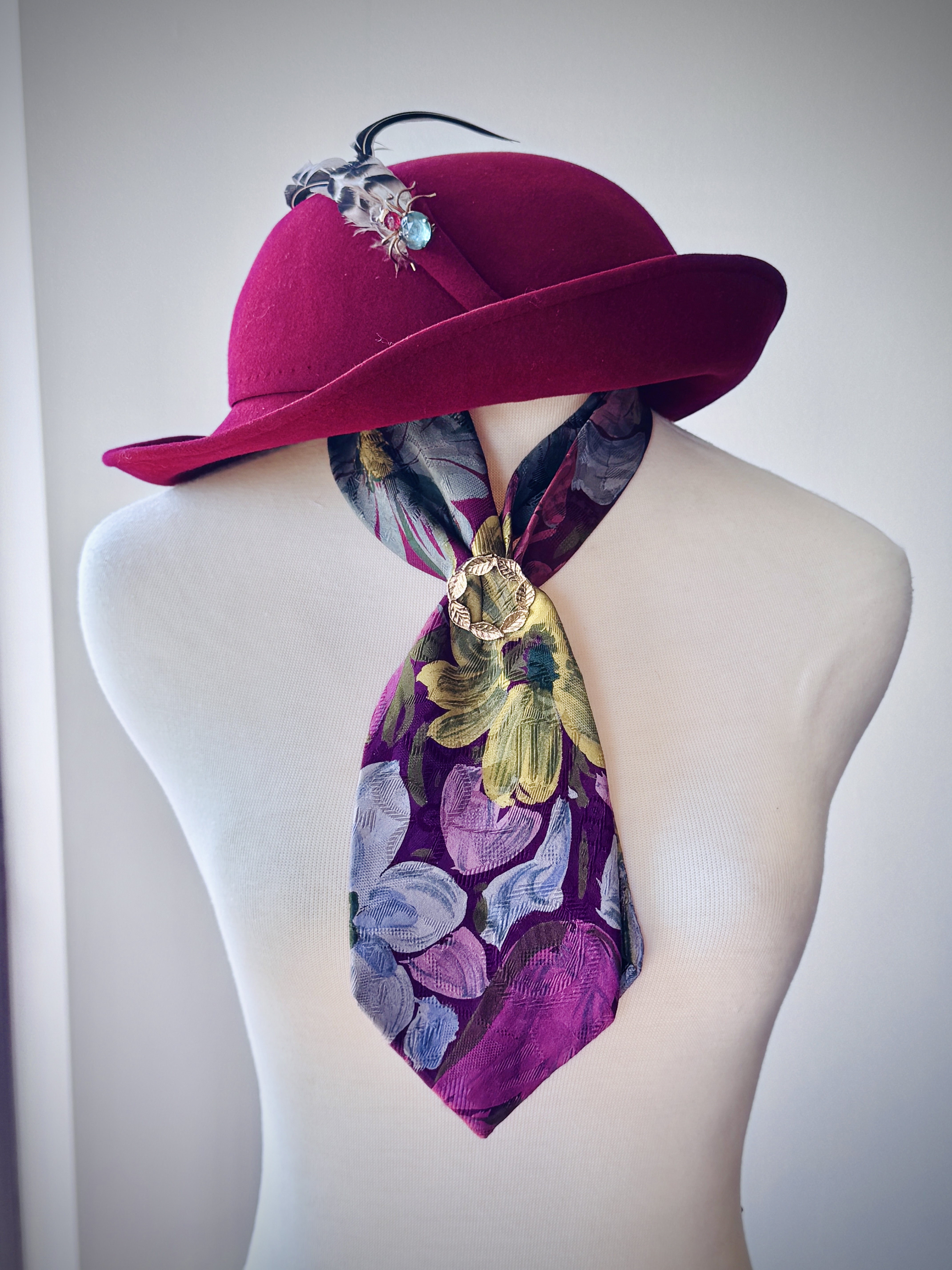 Vintage 1980s Floral Silk Tie Scarf x Wreath Scarf Clip Set (MT2623)