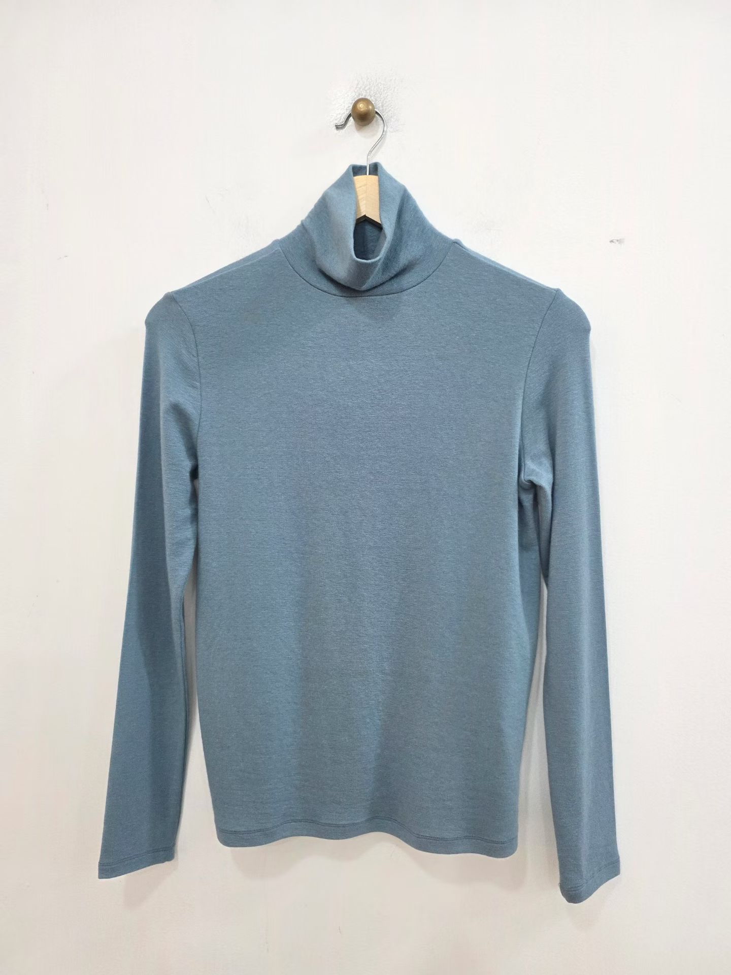 HighNeck wool basic tee