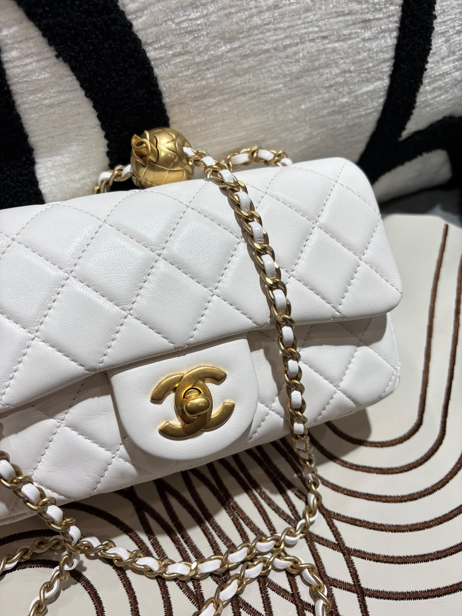 Chanel CF20 Mini Classic Flap Chain Shoulder Bag 調節金球 AS1787 100%Authentic, 98%New ✅晶片✅Dust bag✅Box