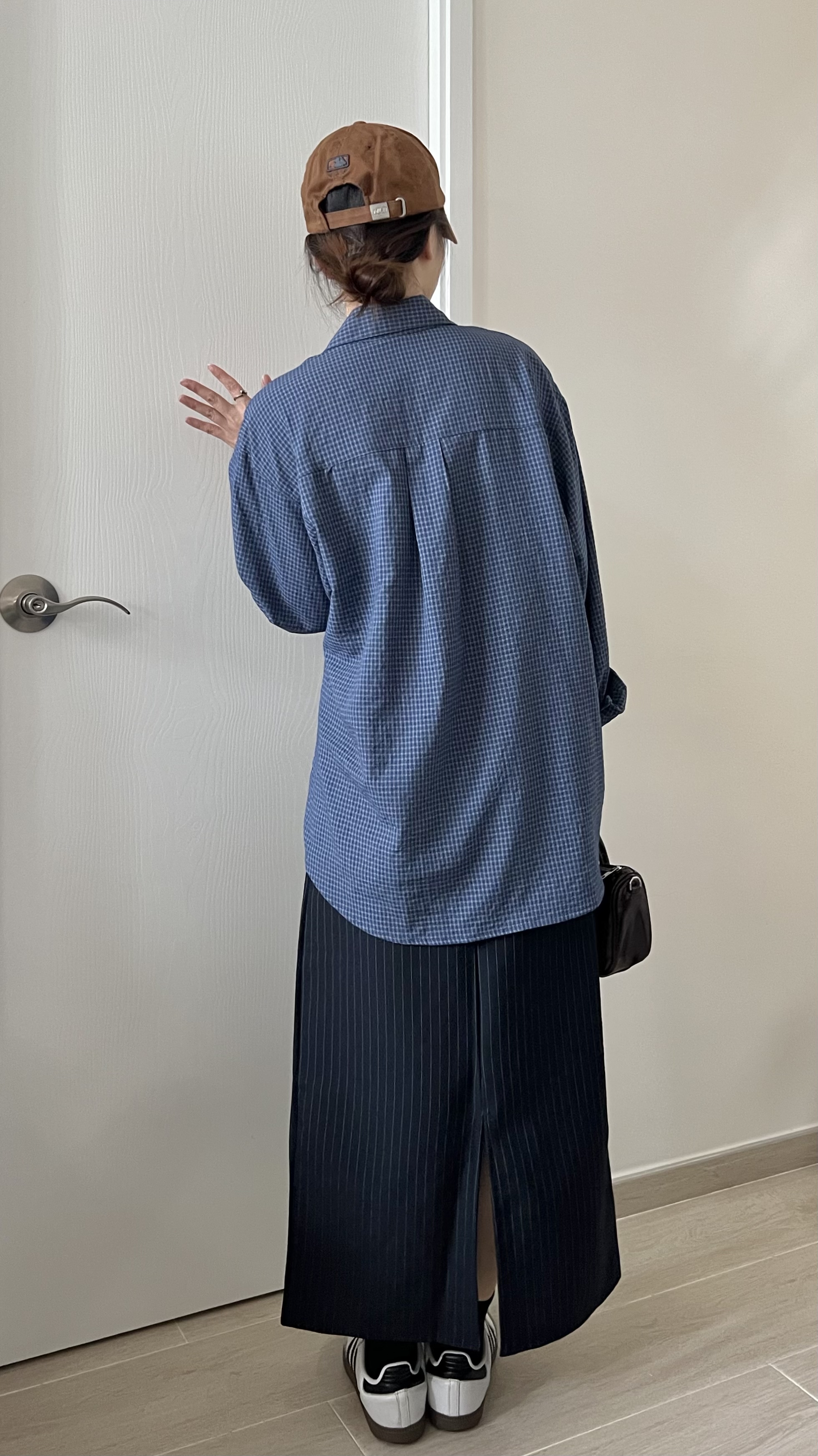 細骨架女孩直條紋西裙 現貨