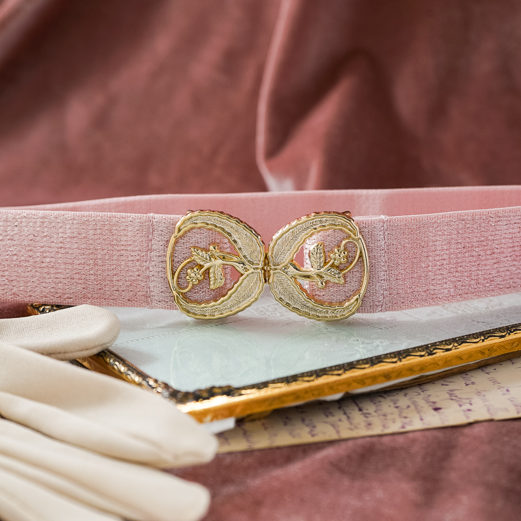 Vintage Japanese Leafy Pattern Belt Buckle with Pink Elastic Band