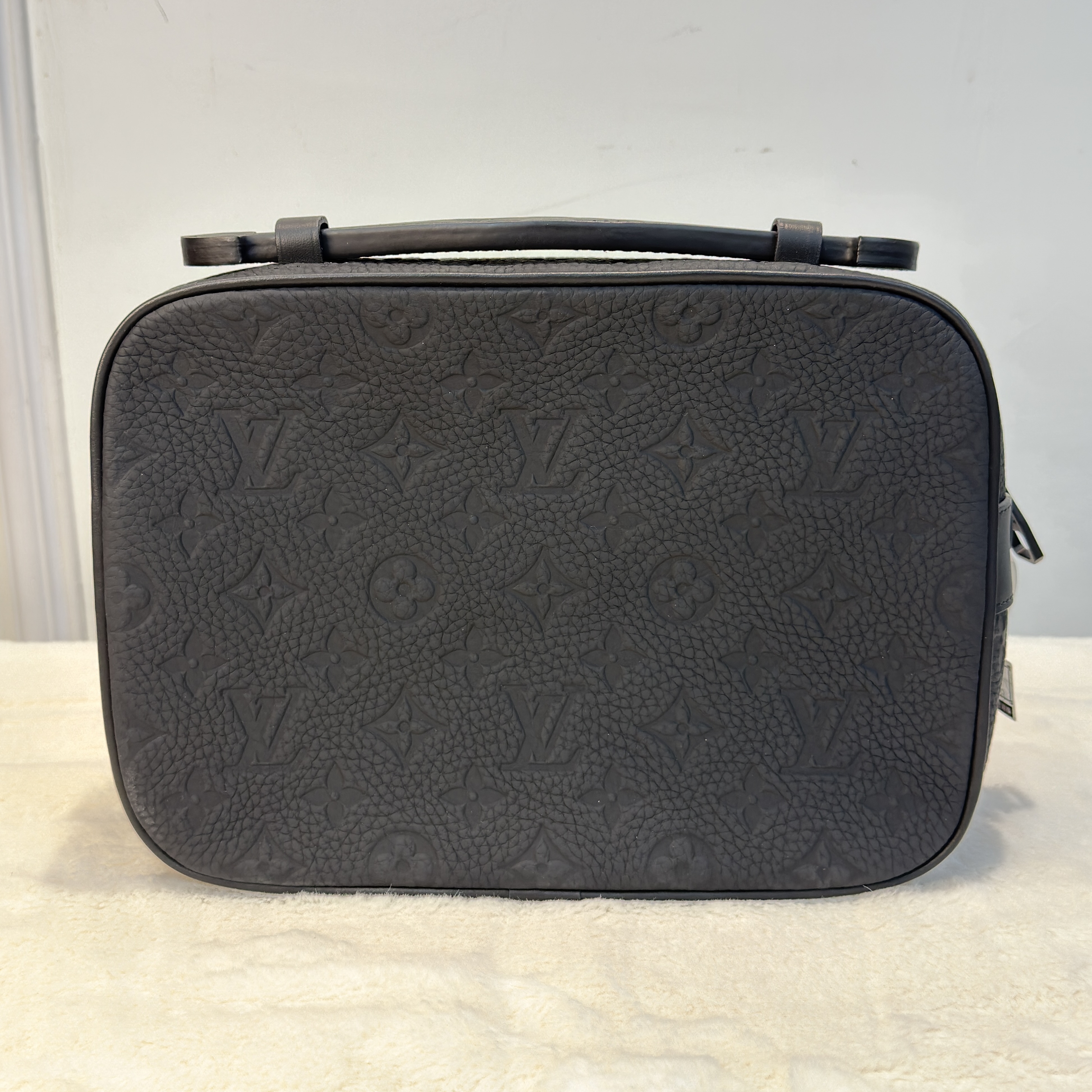 LV S-Lock Messenger 最型格暗黑風格🖤情人節回禮一流❤️‍🔥 