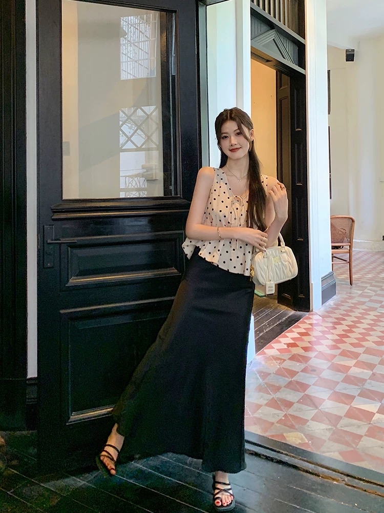 TP562法式波点V领