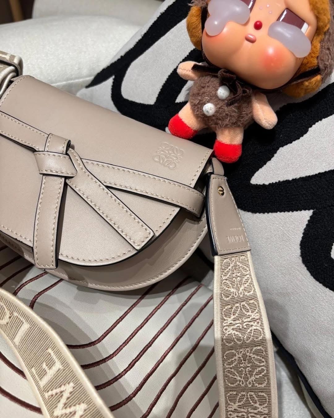 Loewe Mini Gate Calfskin Sand 100%Authentic, 98%New ✅Dust bag