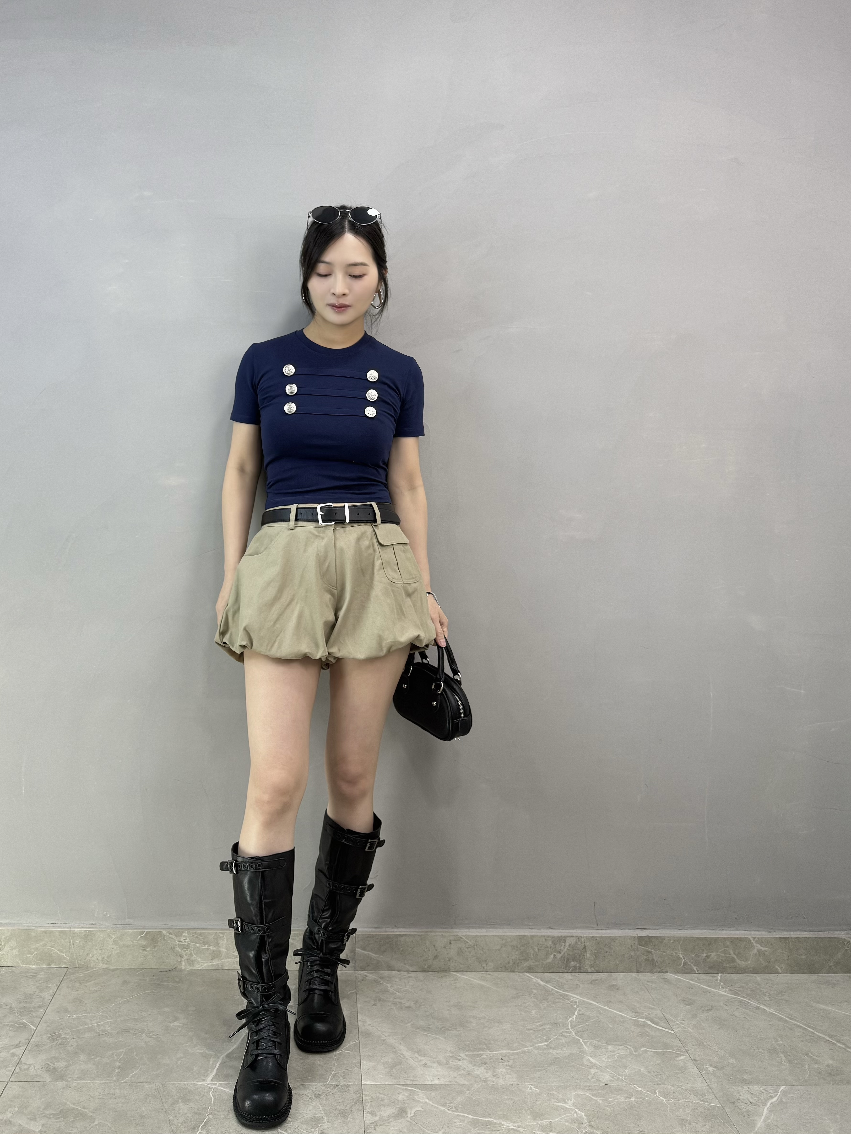B01 手工鈕Tee