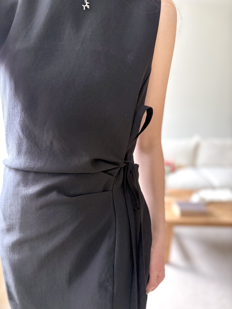 Gathered Waist Tie Dress (Black)