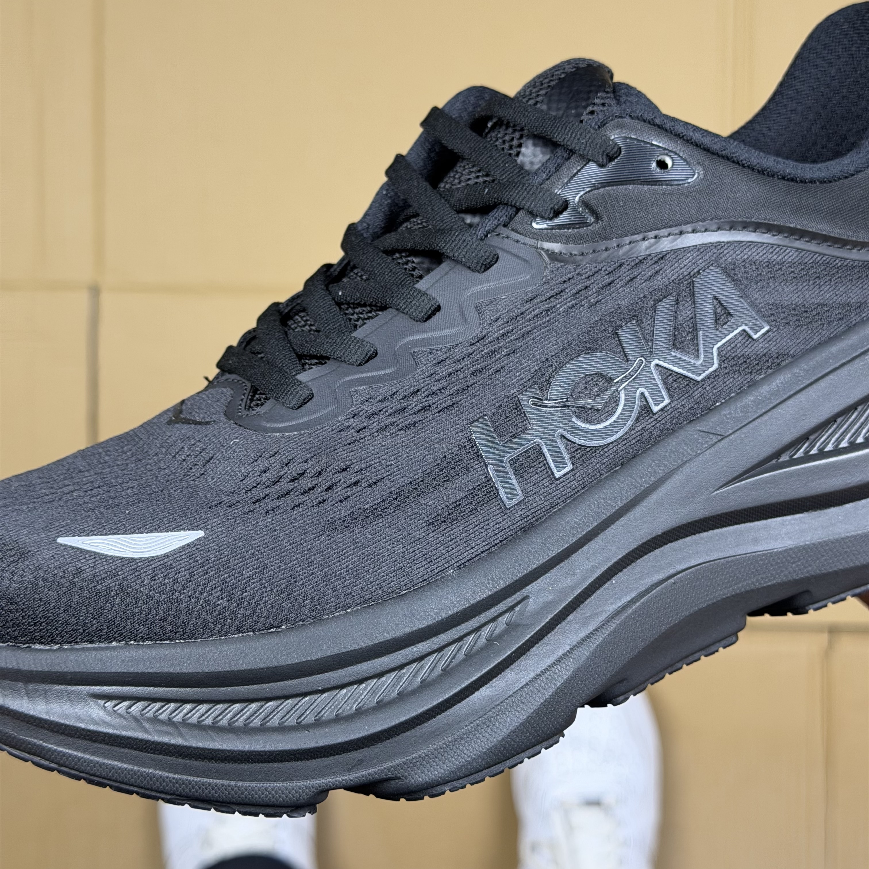 Hoka One One Bondi 9 