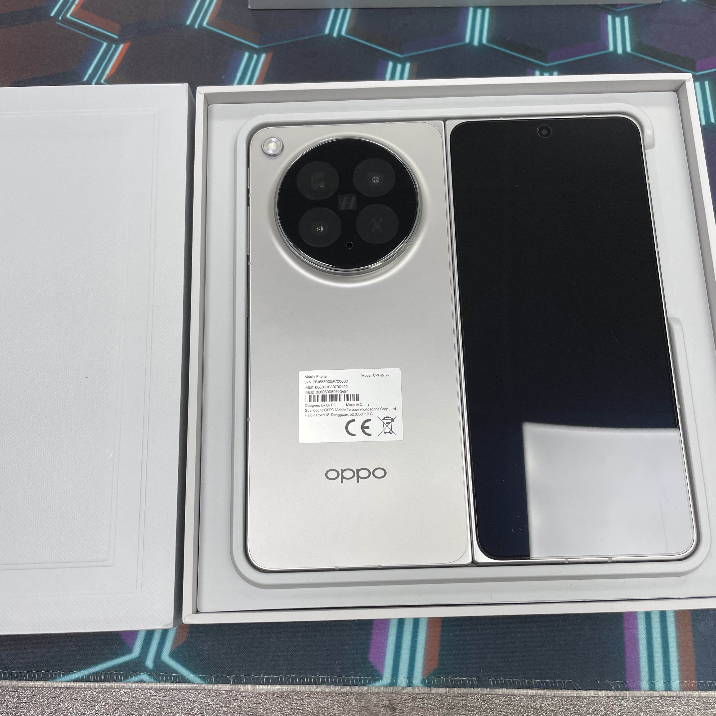 *6930 Oppo Find N6 完美機 16+512GB 灰色 gray