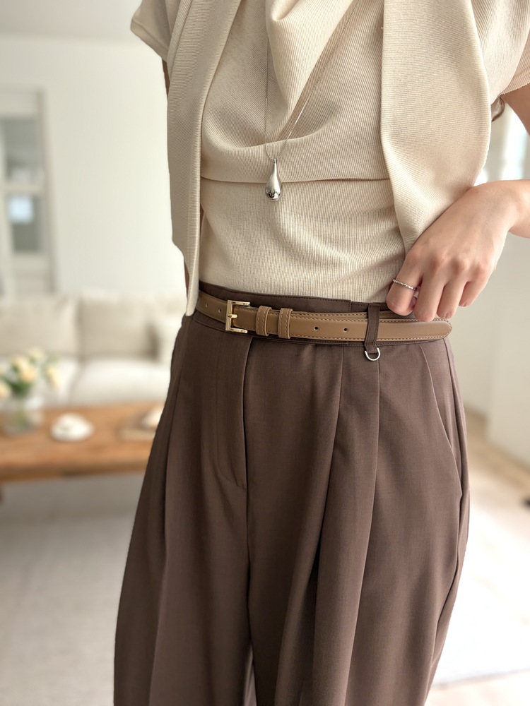 [極薄!] Strap Detail Pleated Pants (Brown)