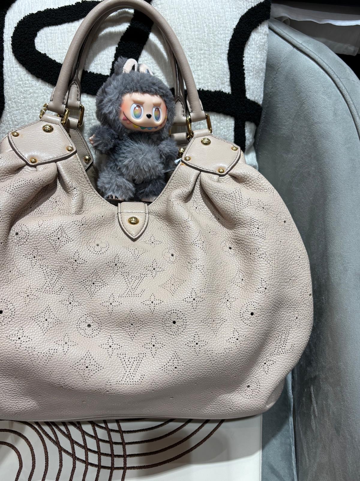 LV Mahina Hobo Bag M93979 100%Authentic, 95%New ✅Dust bag