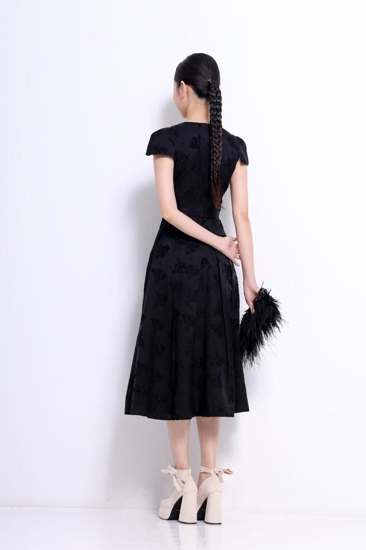 V领修身连身裙 2139