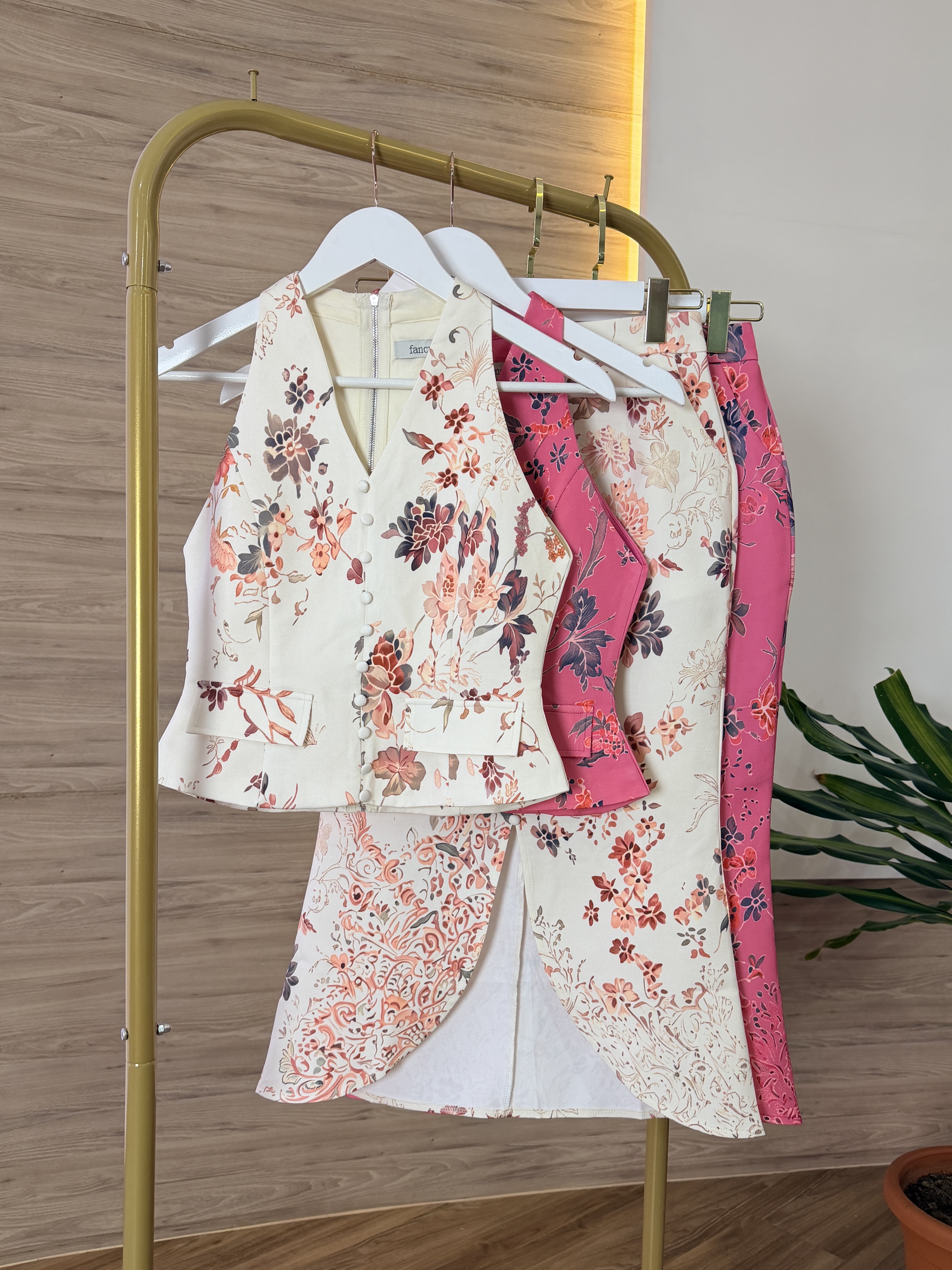 Florence Set Wear