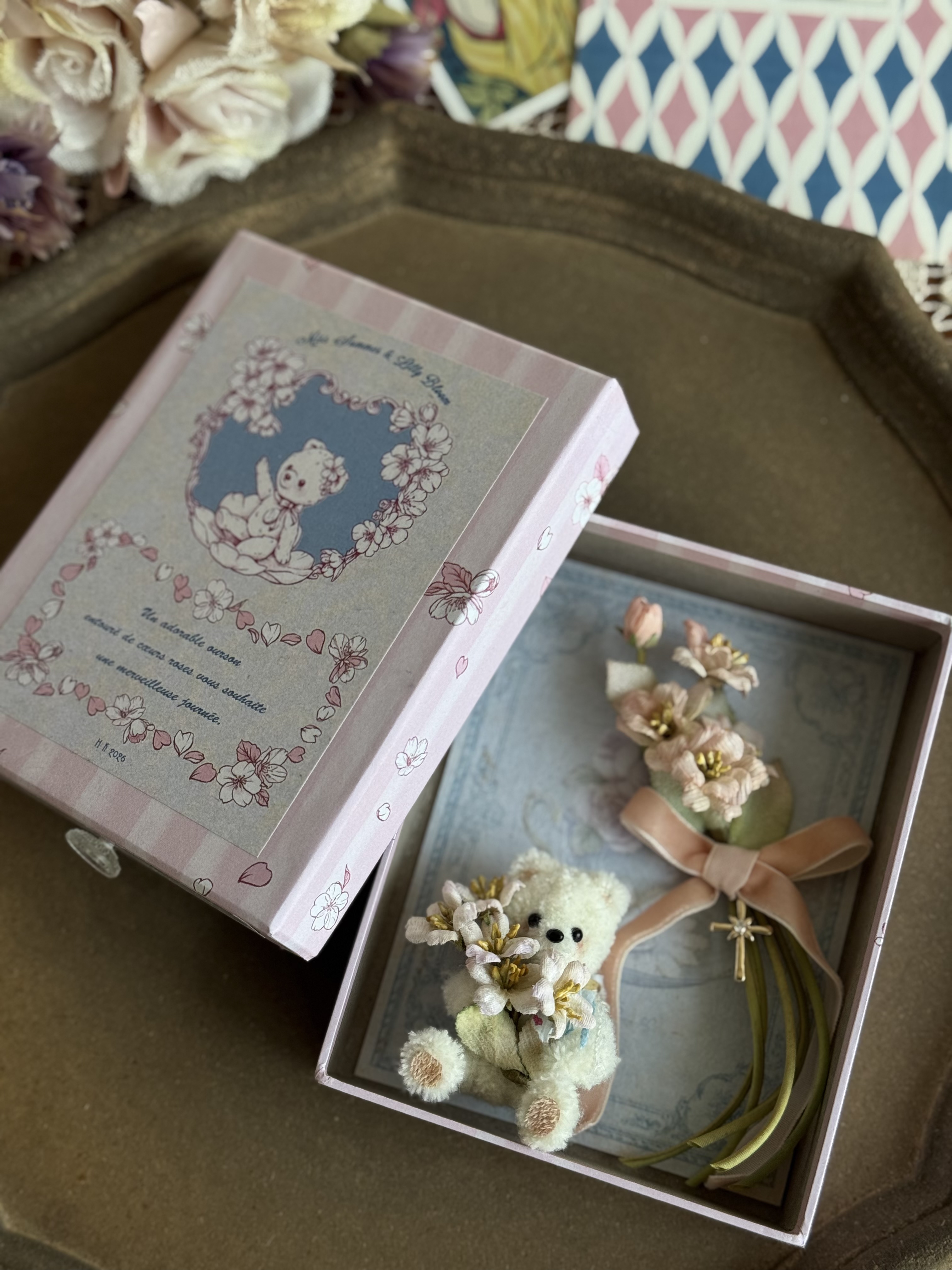 Lilly Bloom x Miss Summer - Collab box set 櫻花小熊胸針組合 A 