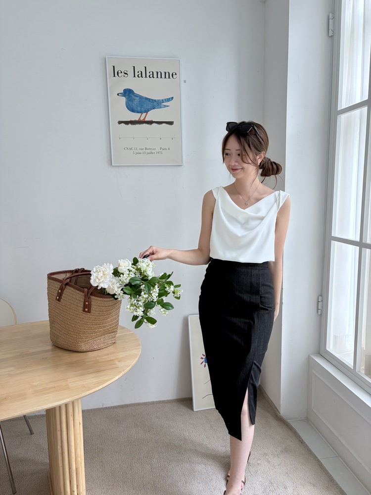 Front Slit Pencil Skirt (Black)