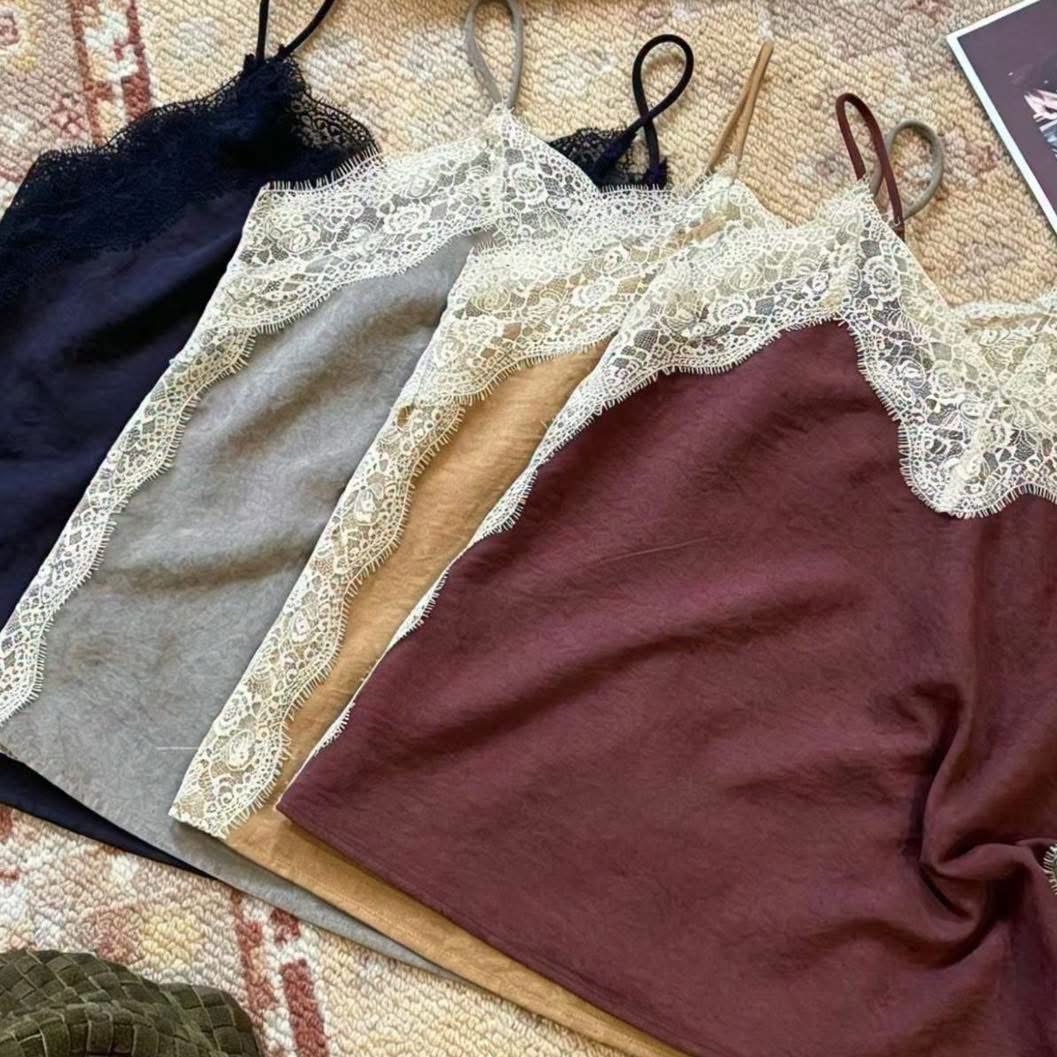 Lace 邊背心 