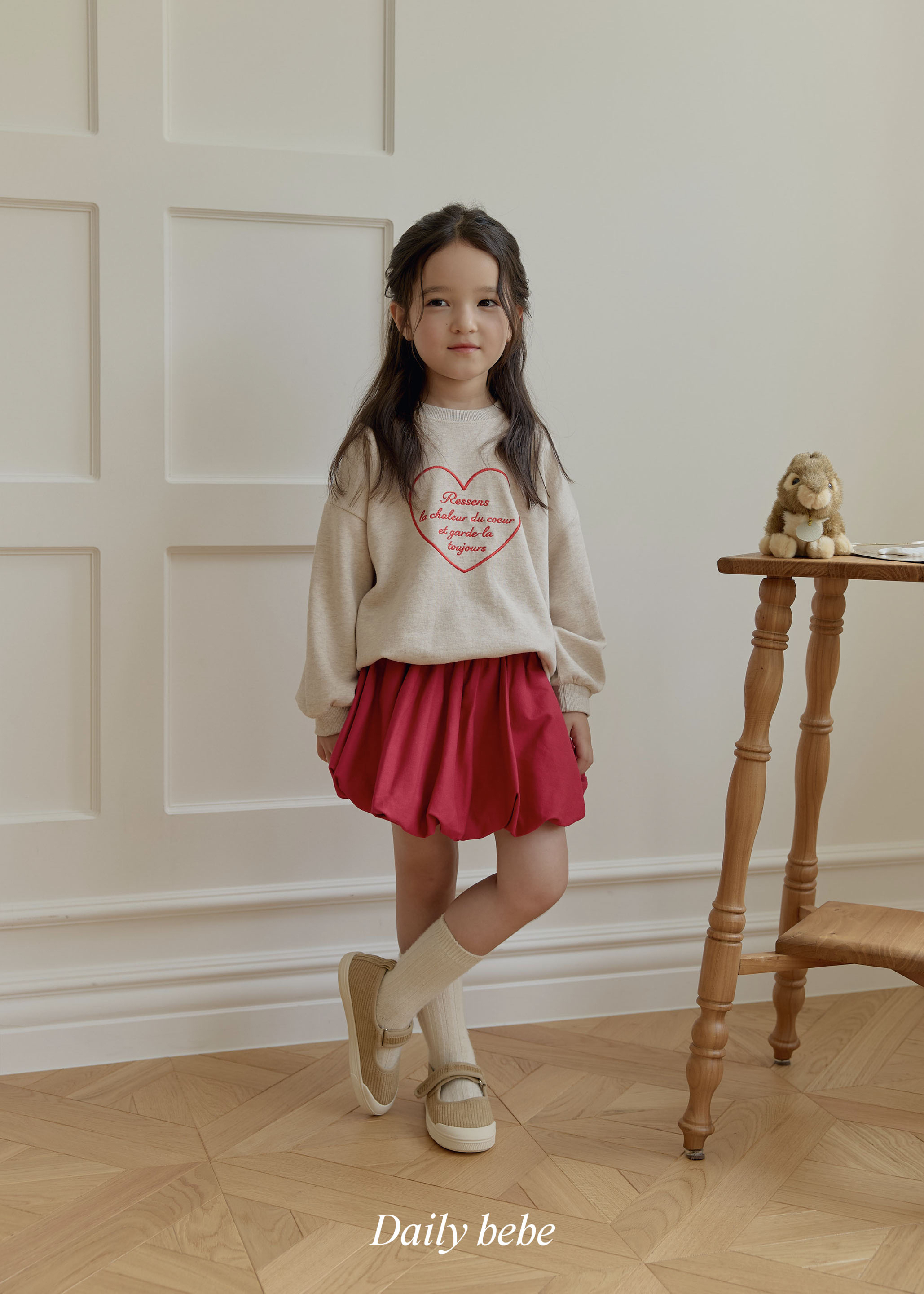 Dailybebe | Heart-Embroidered Sweatshirt