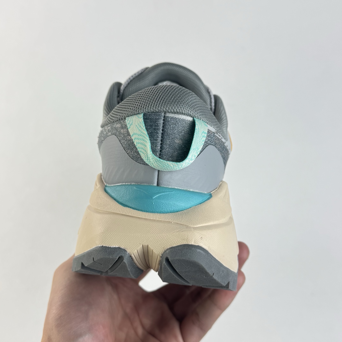 Hoka One One Skyline-Float X