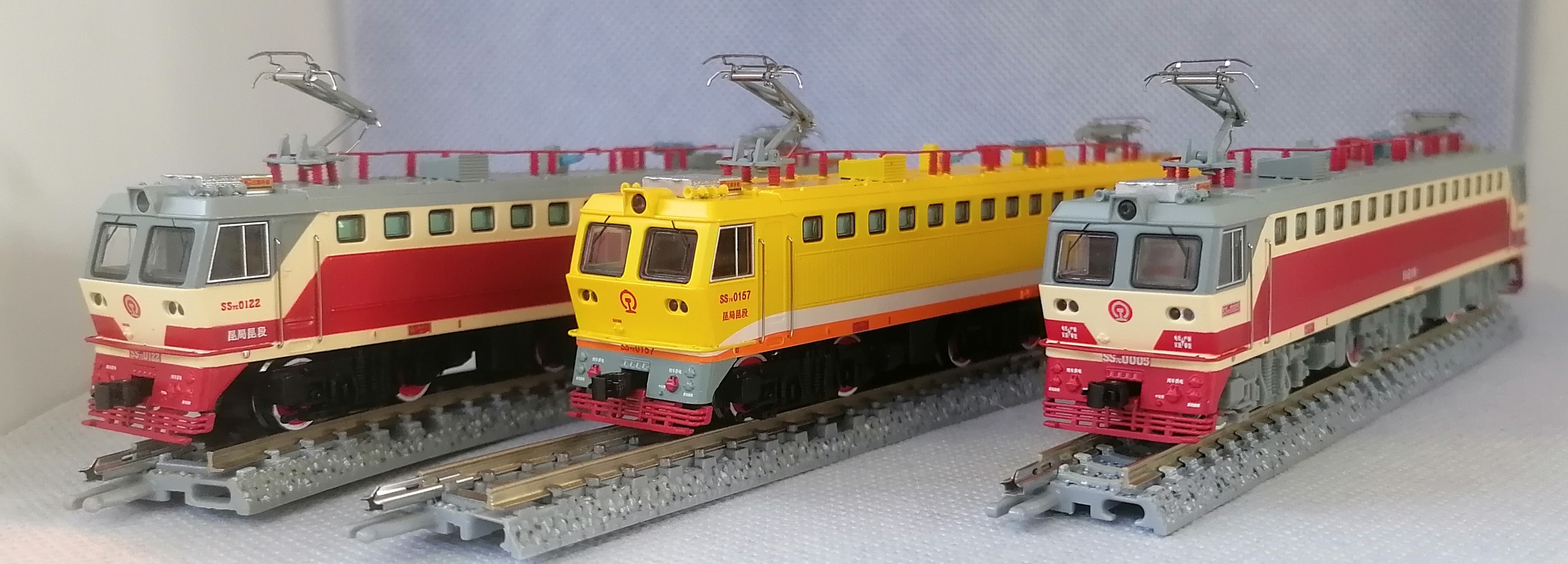 中國電力機車韶山7C N比例 1：160 (三款可選）
