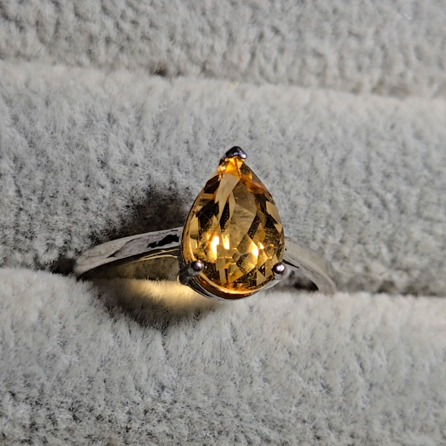 Gem-grade citrine ring in adjustable sterling silver - CT177