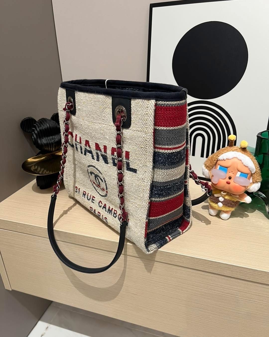 Chanel DEAUVILLE tote bag small 100%Authentic , 95%new ✅26card ✅dust bag