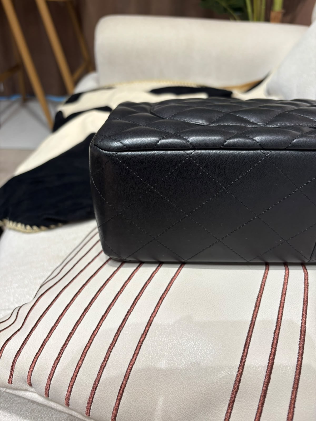 Chanel classic flap 30 A58600 cf30 jumbo lambskin 100%Authentic,98%new ✅card ✅dust bag ✅box 