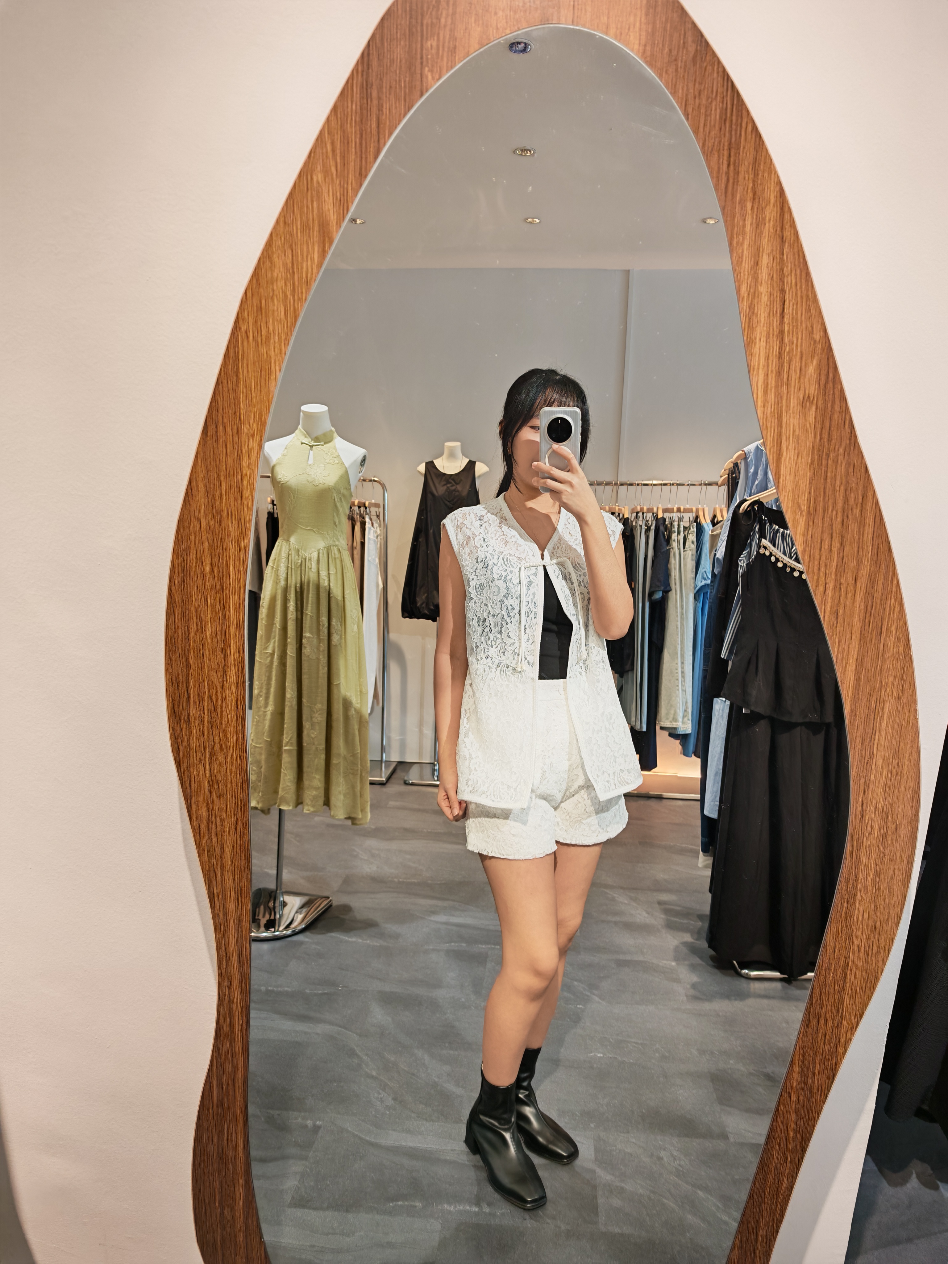 【设计师款】精致蕾丝钩花短裤