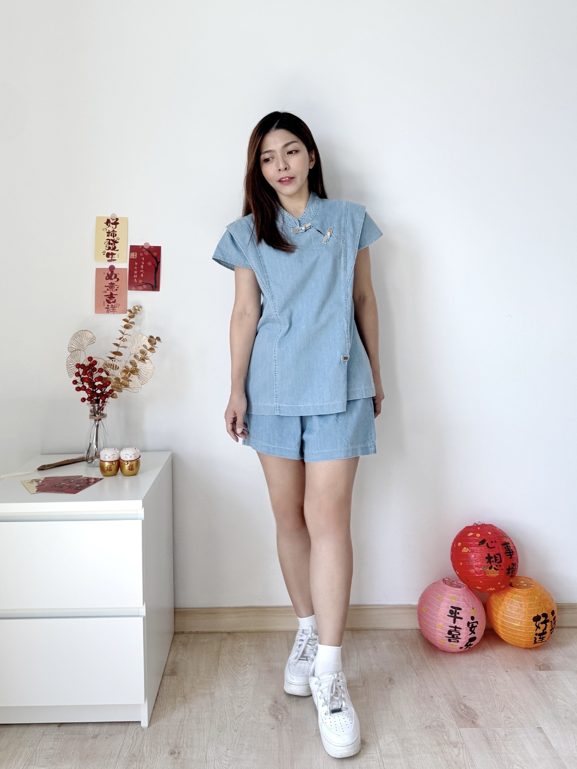 Ru Yi Oriental Denim Set “如.意” 新中式盘扣设计牛仔上衣+短裤套装 (2 Colours)