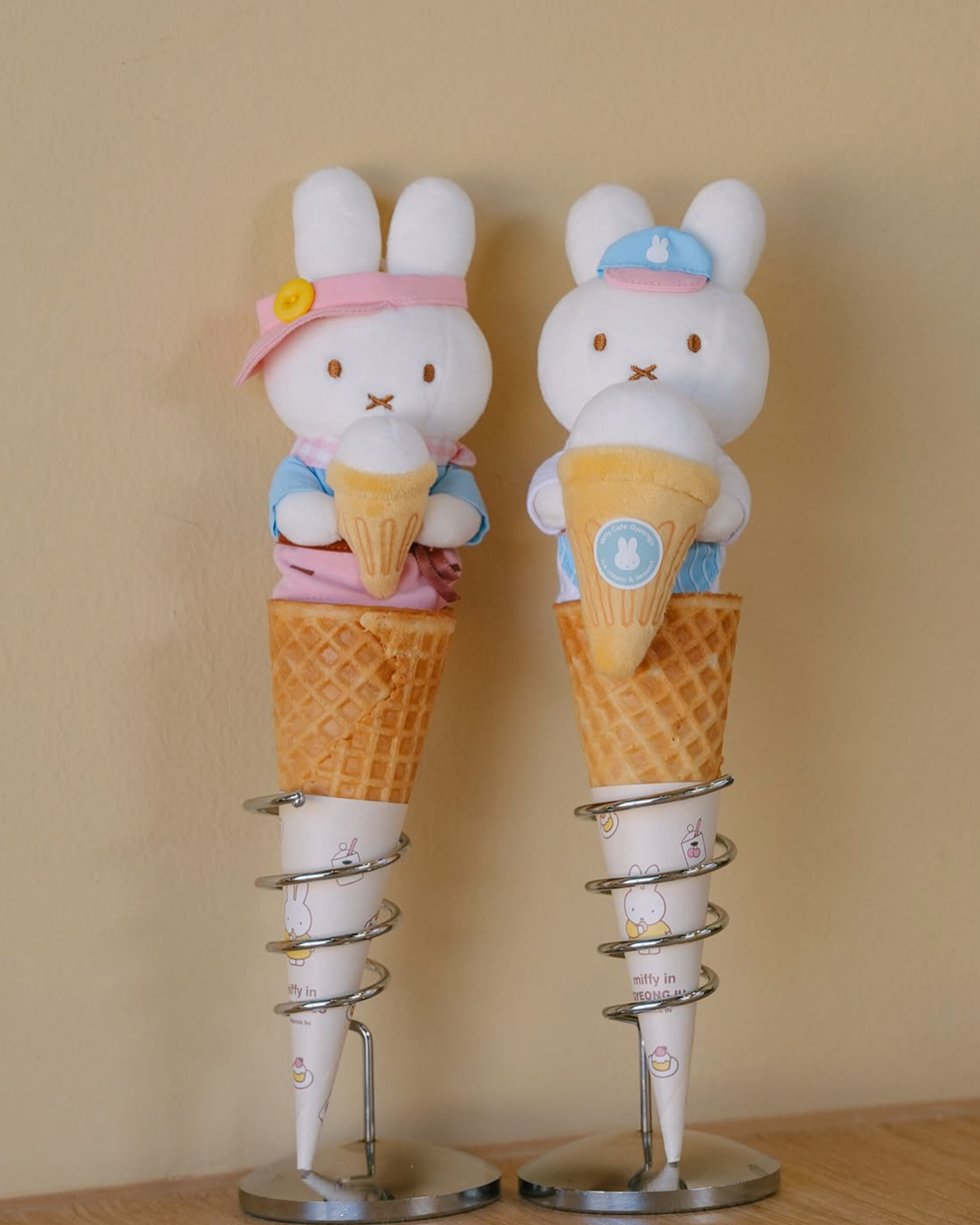 Miffy Mellow Keyring & Screen Buddy