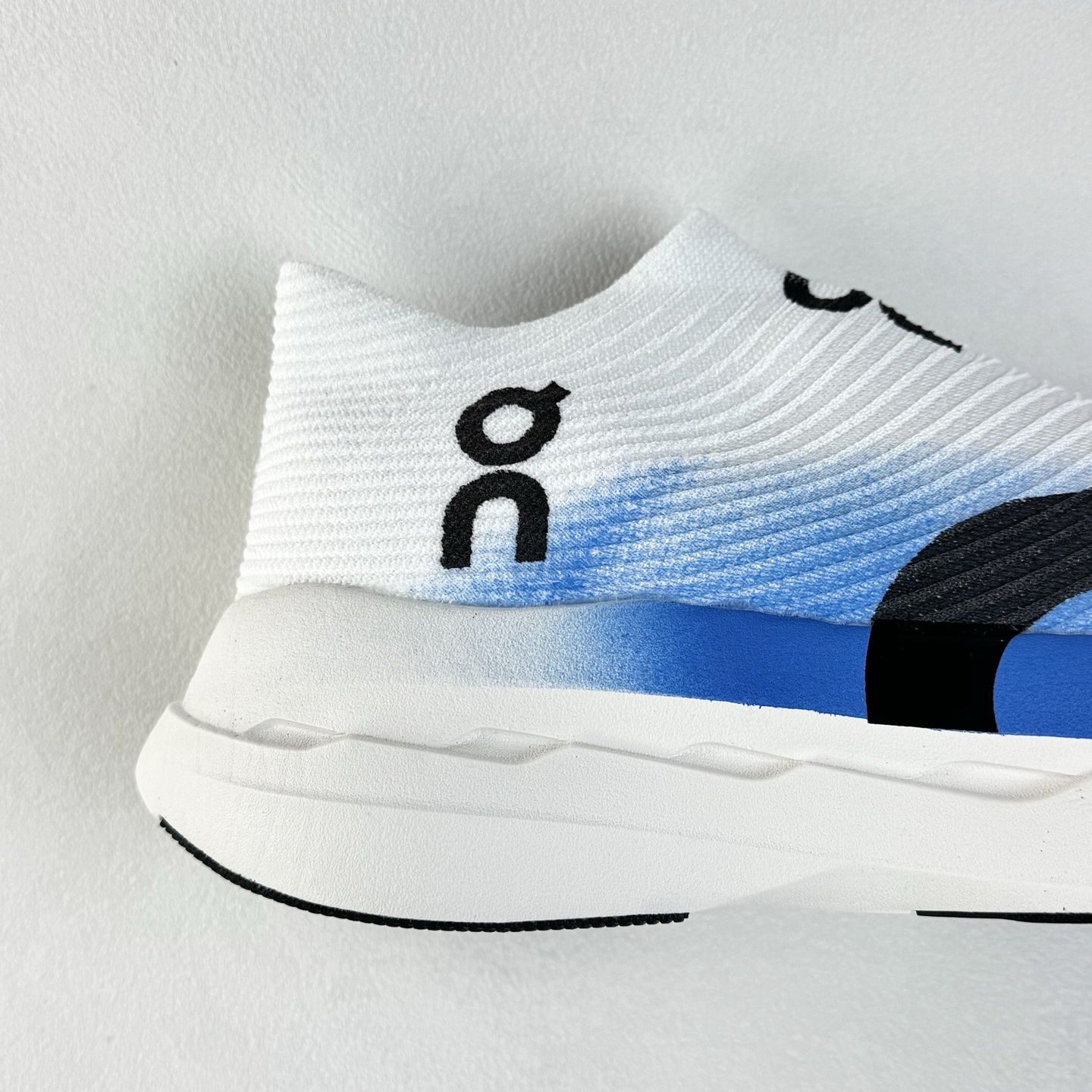 On Cloudboom Strike LS