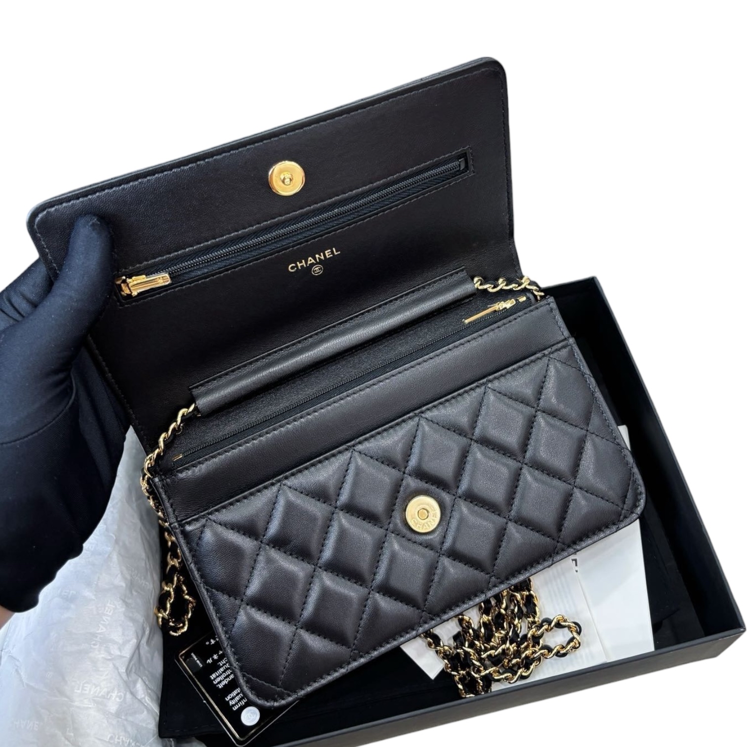 Chanel lambskin WOC羊皮金扣