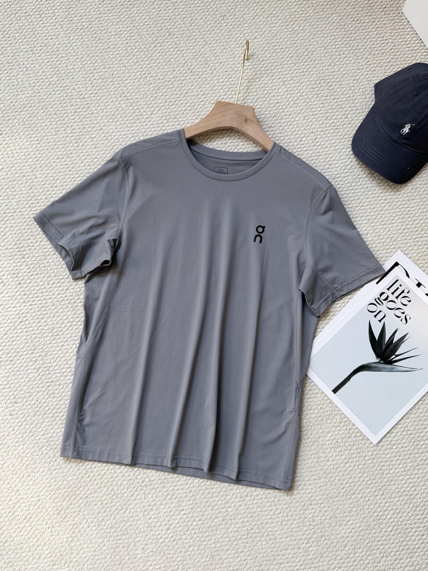 $168件。2件起$158件。🏃‍♂️6色選擇【On 昂 Club-T 高彈速乾T恤】✨運動＋日常兩用｜夏天必備✨