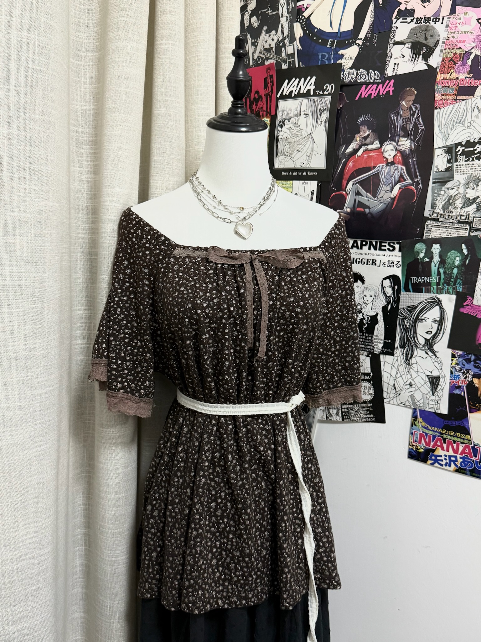  Brown Floral Ditsy Print Top with Lace