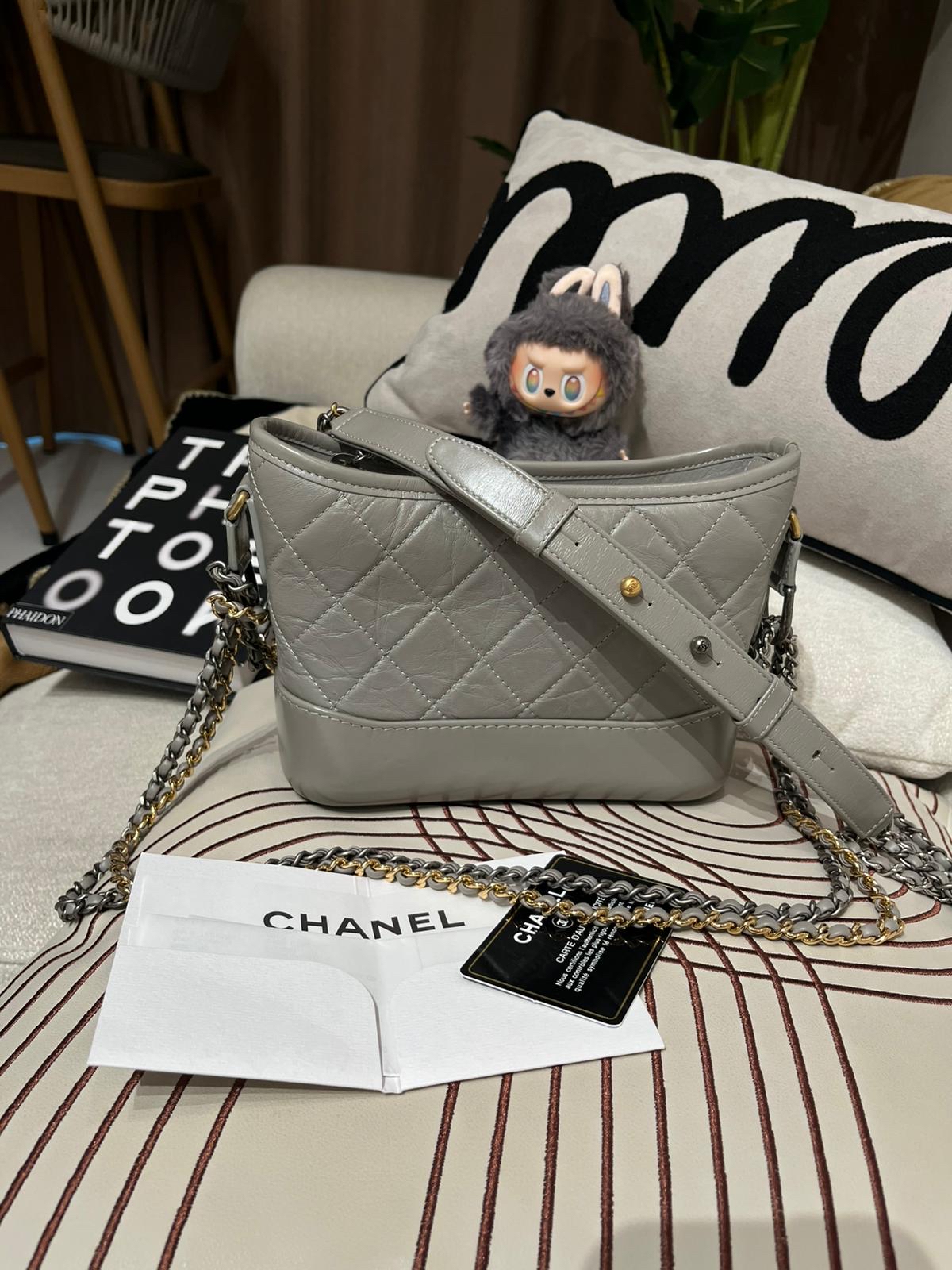 Chanel Gabrielle hobo small 100%Authentic ,98%new  ✅專門店收據✅card✅dust bag✅box
