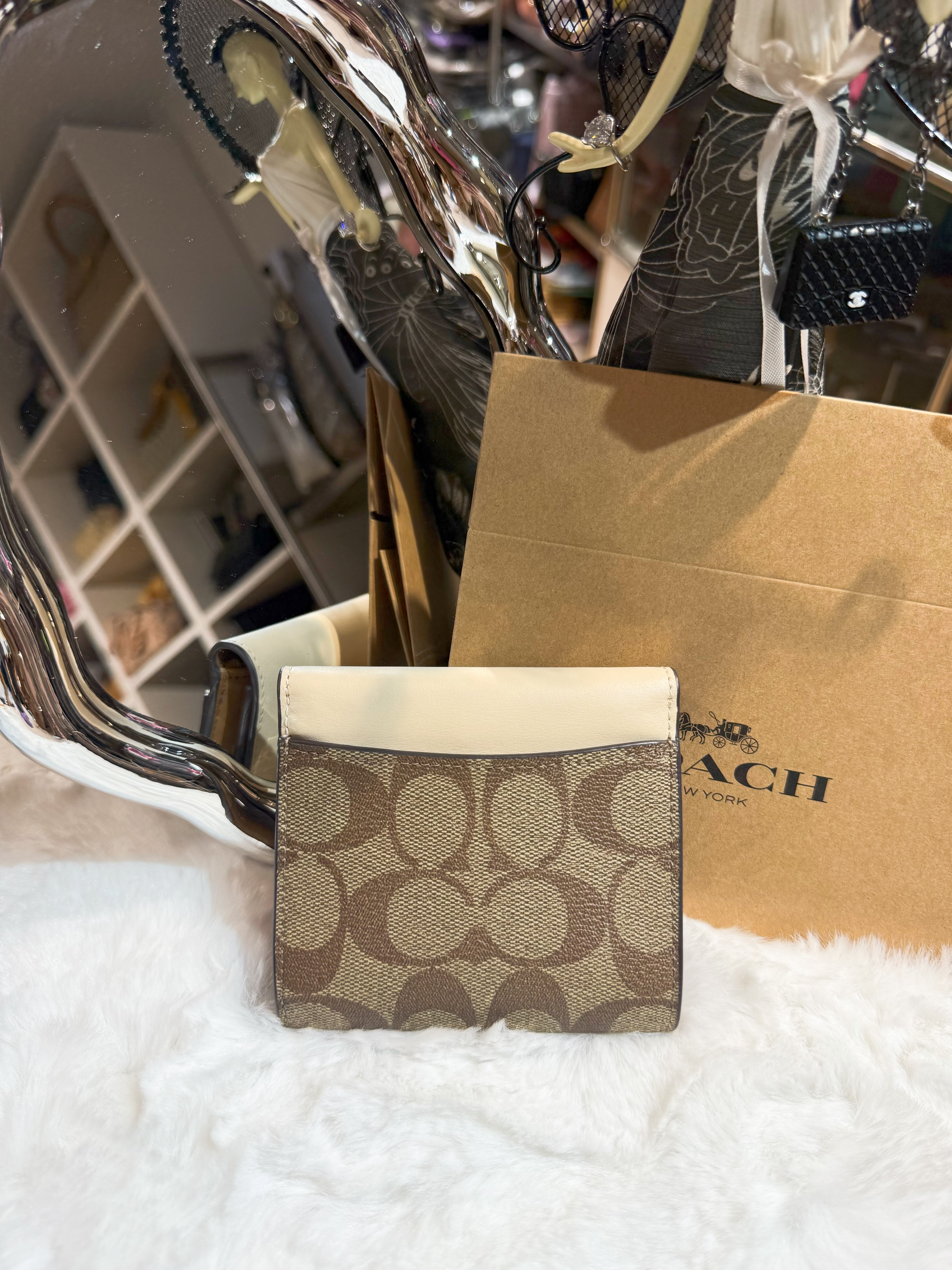 Coach small trifold wallet white/m